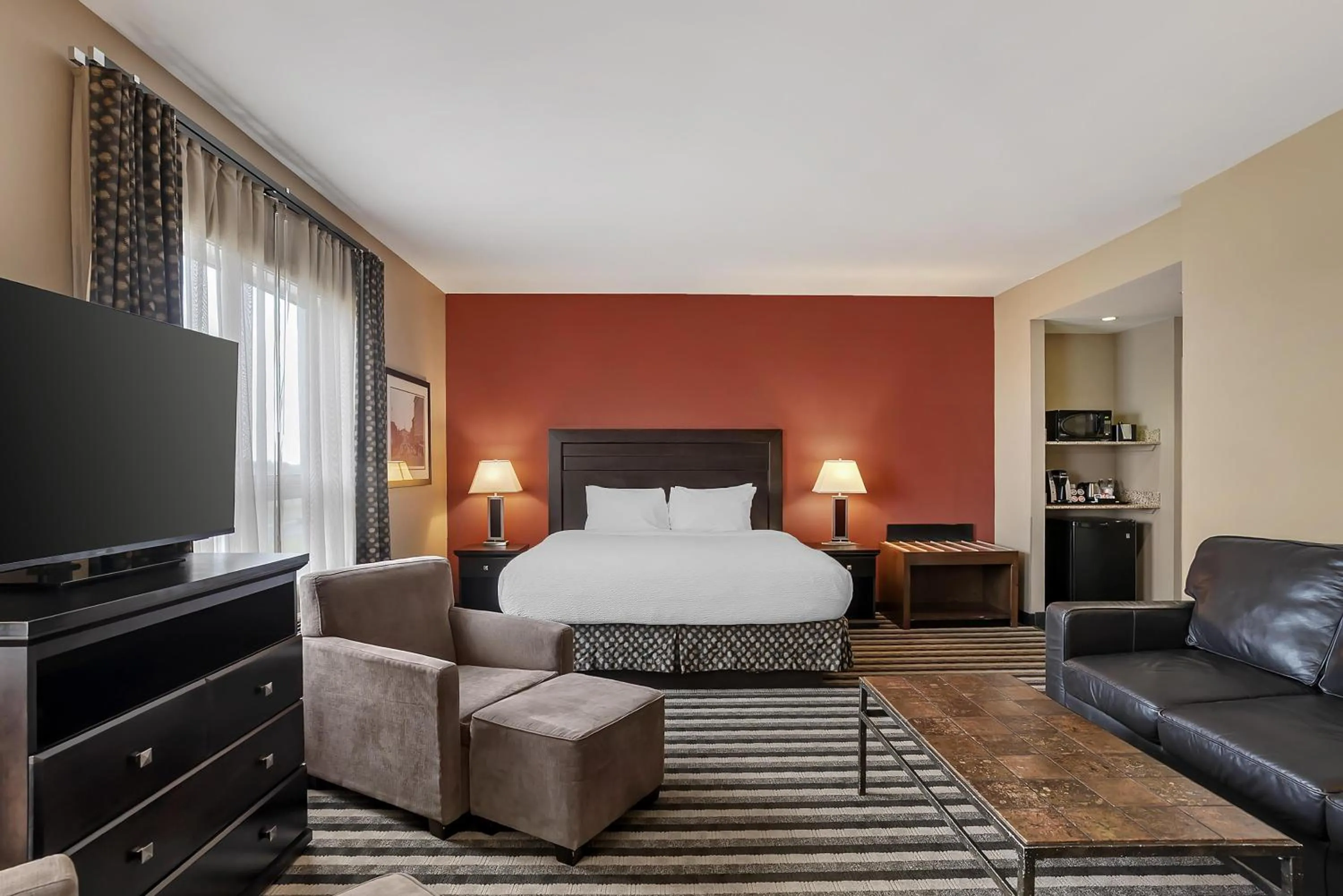 Bedroom, Bed in Best Western Blairmore