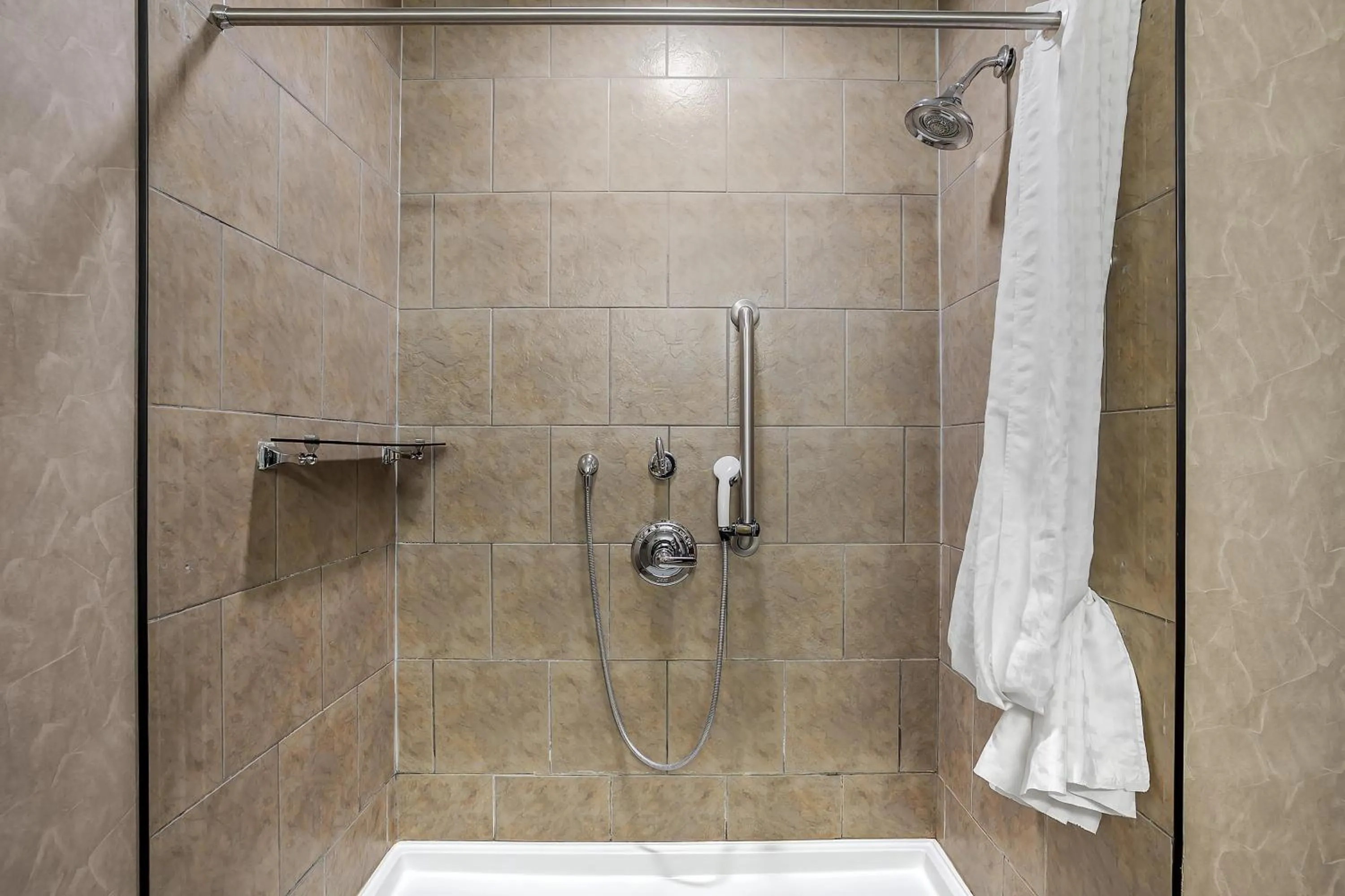 Bathroom in Best Western Blairmore