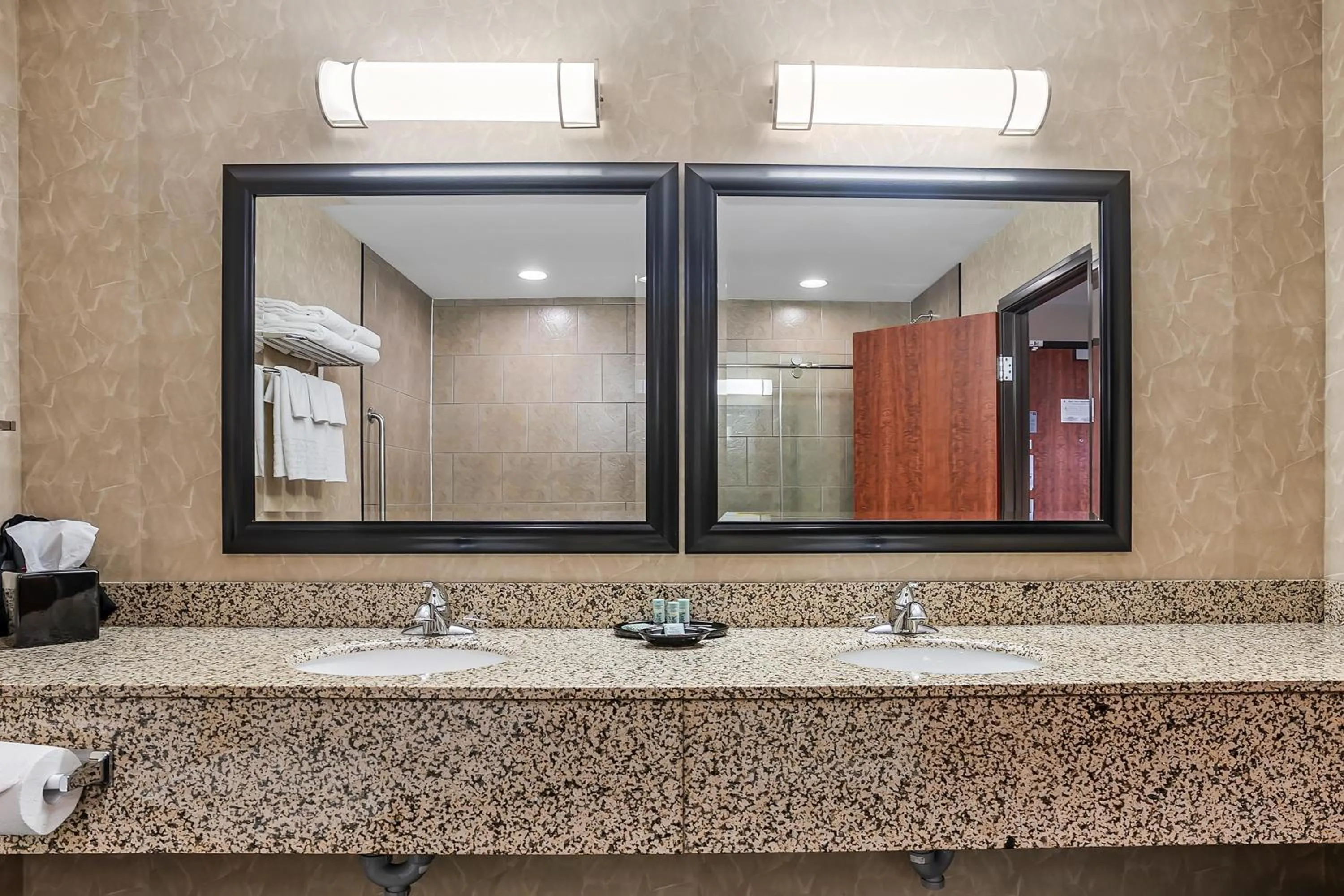 Bathroom in Best Western Blairmore