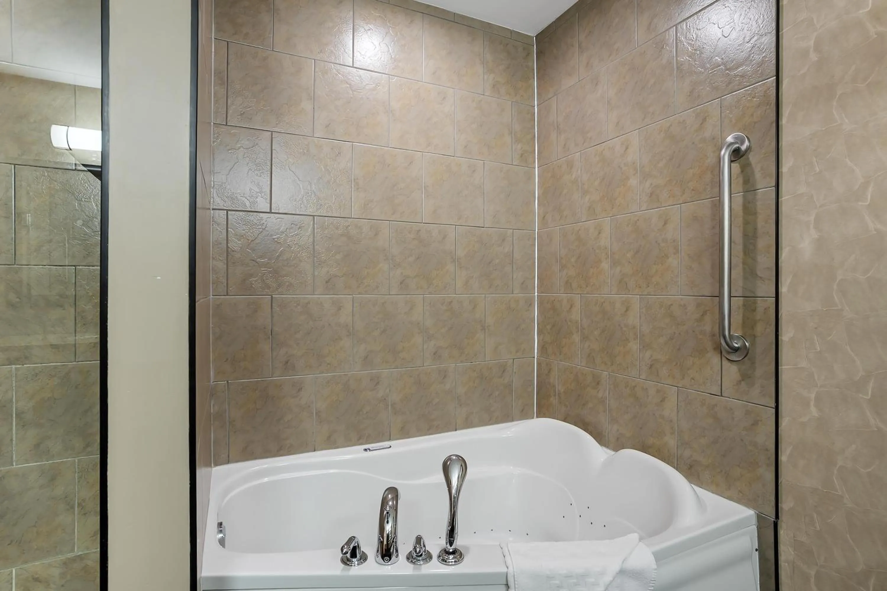 Bathroom in Best Western Blairmore