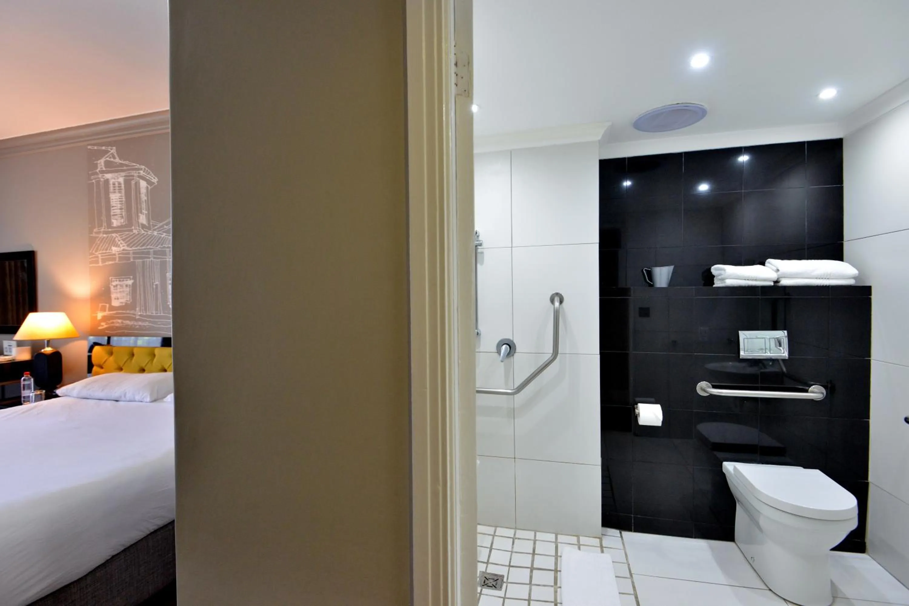 Bed in The Capetonian - Halal