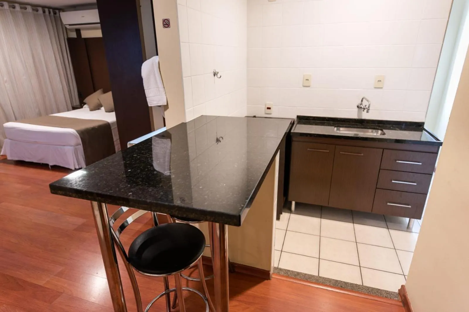 Kitchen or kitchenette in Olavo Bilac Hotel
