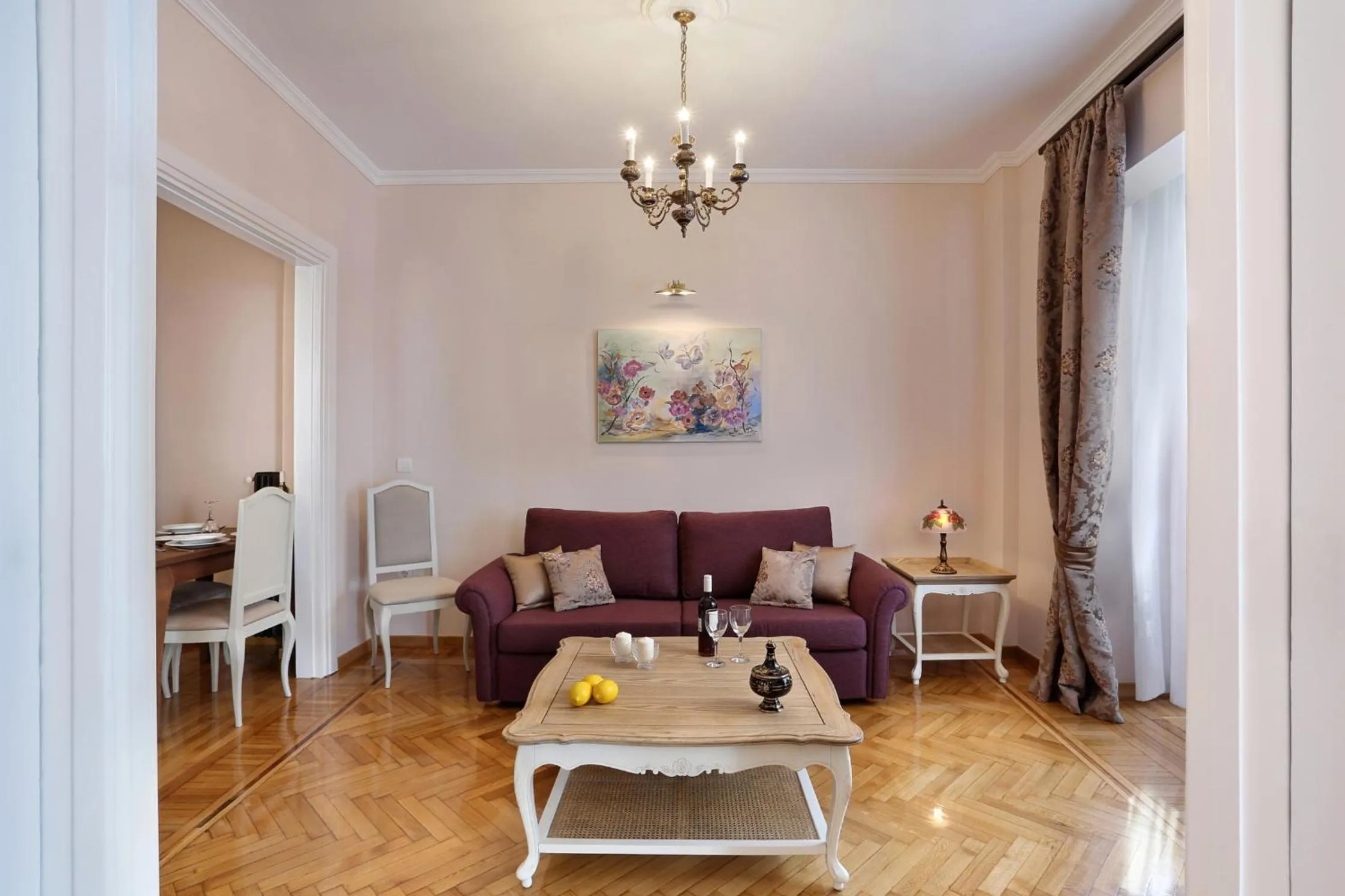 Seating area in V1935 Luxurious Apartments