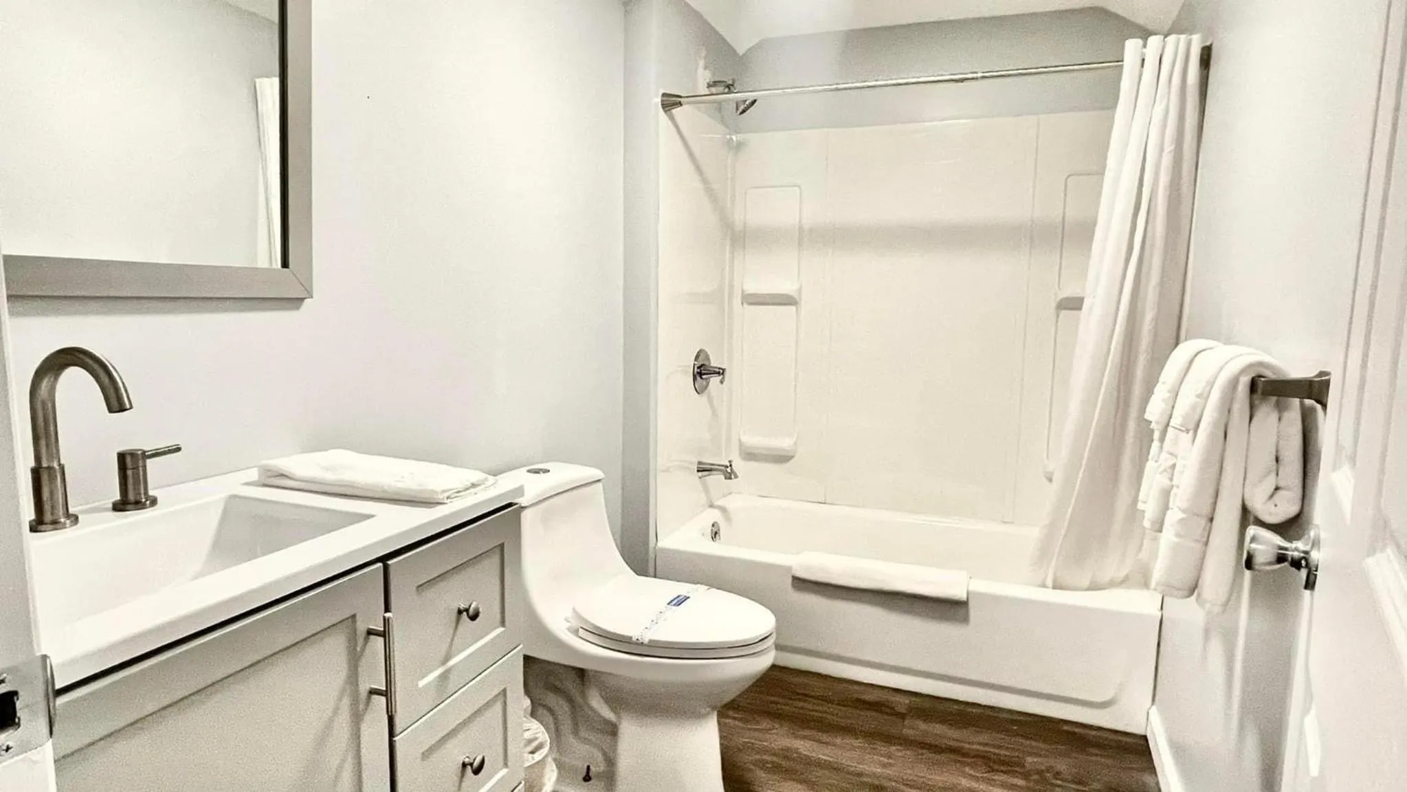 Bathroom in The Maddox Inn