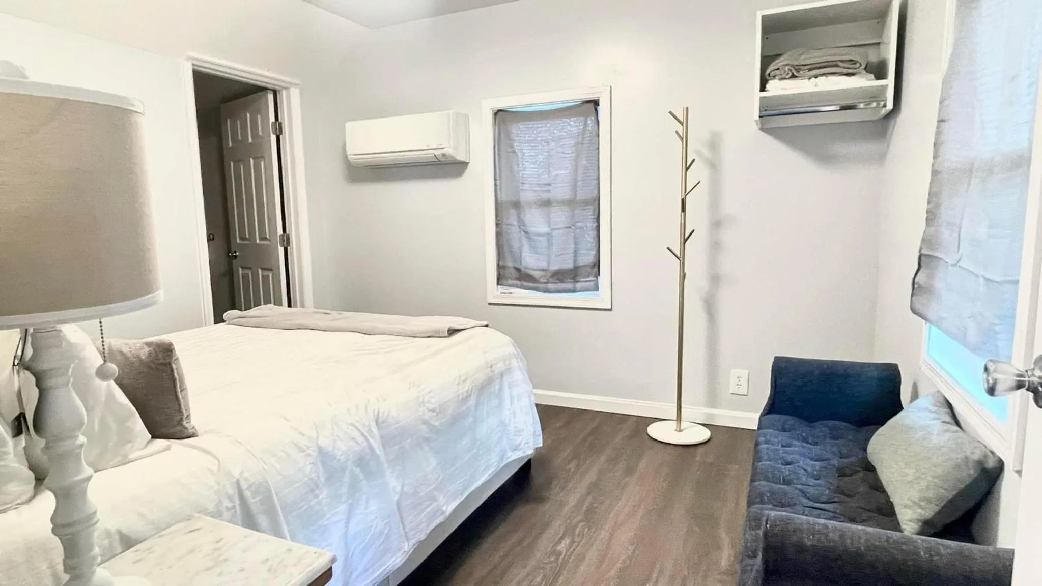 Bed in The Maddox Inn