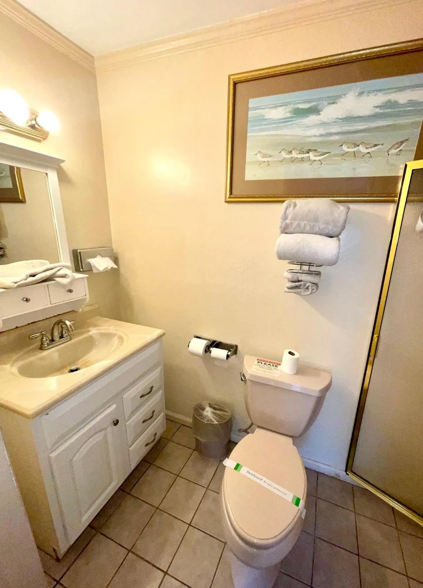 Bathroom in The Maddox Inn