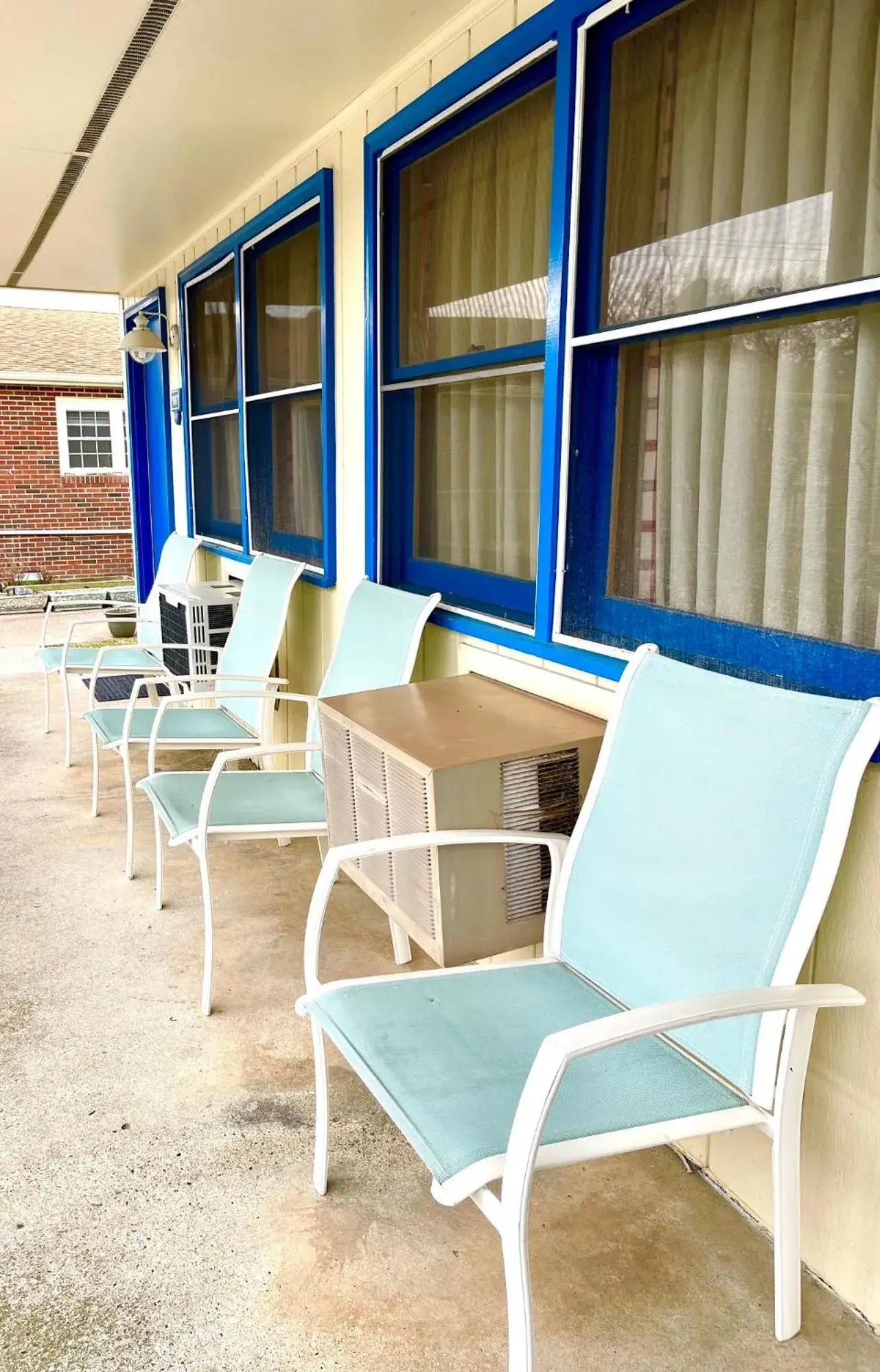 Queen Room with Two Queen Beds Non-Smoking in The Maddox Inn Queen Room with Two Queen Beds Non-Smoking in The Maddox Inn