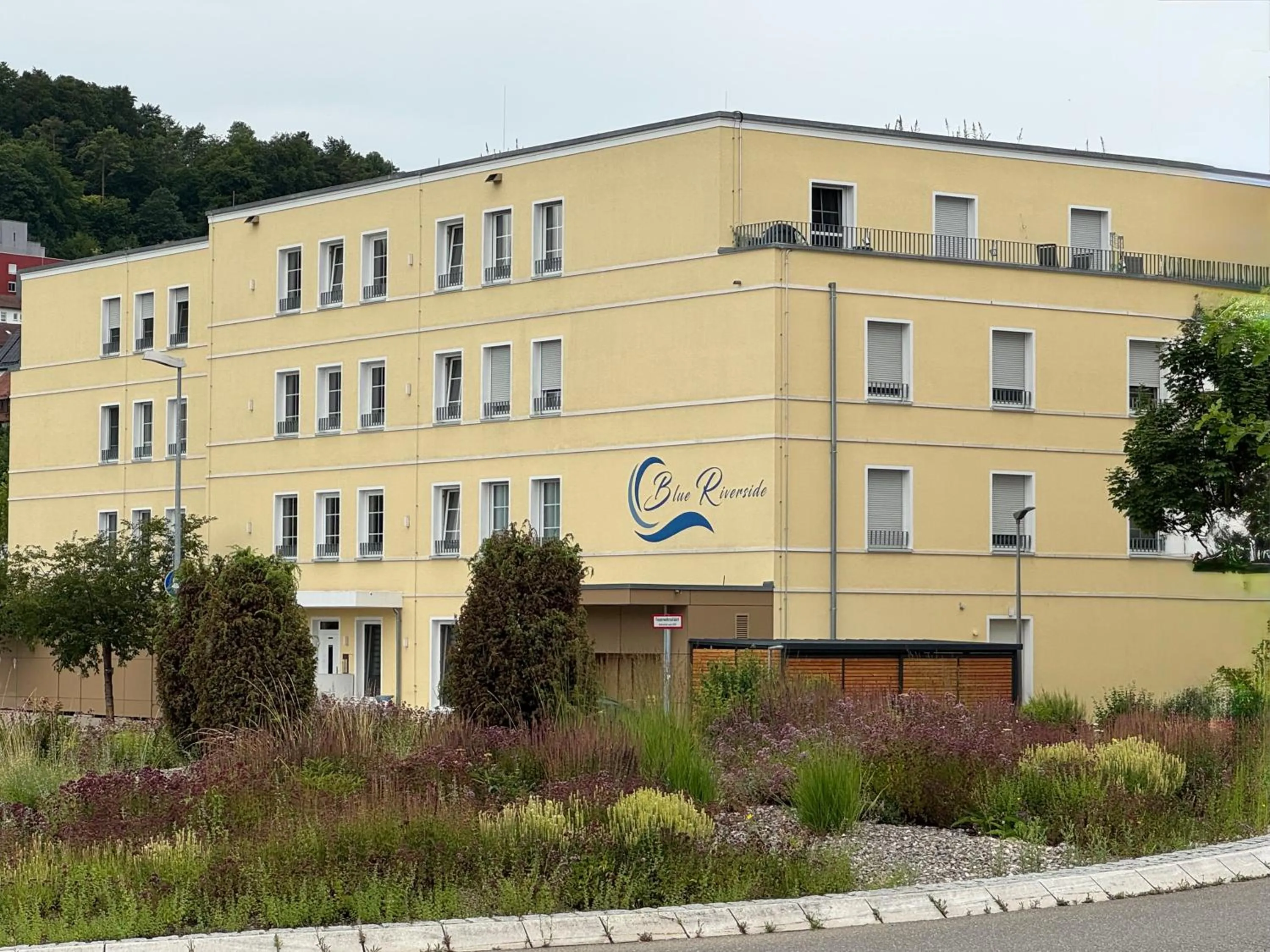 Property building in Blue Riverside Apartments