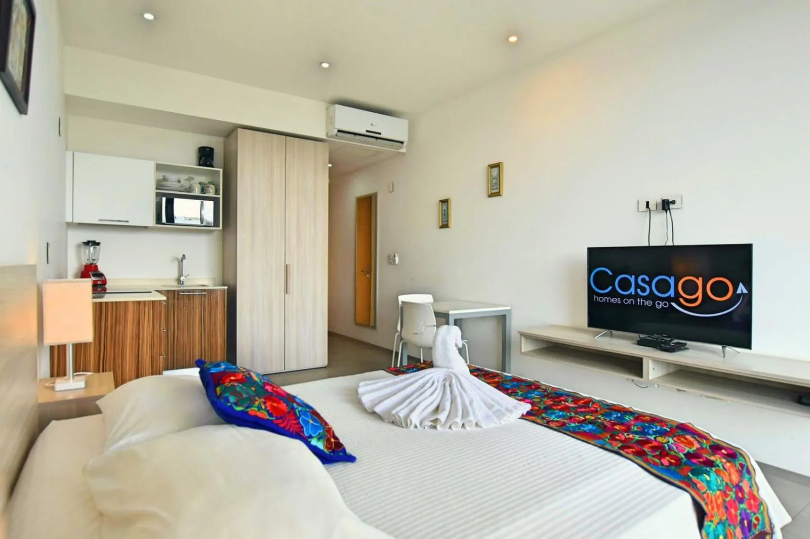 Bed in Menesse the City by Casago