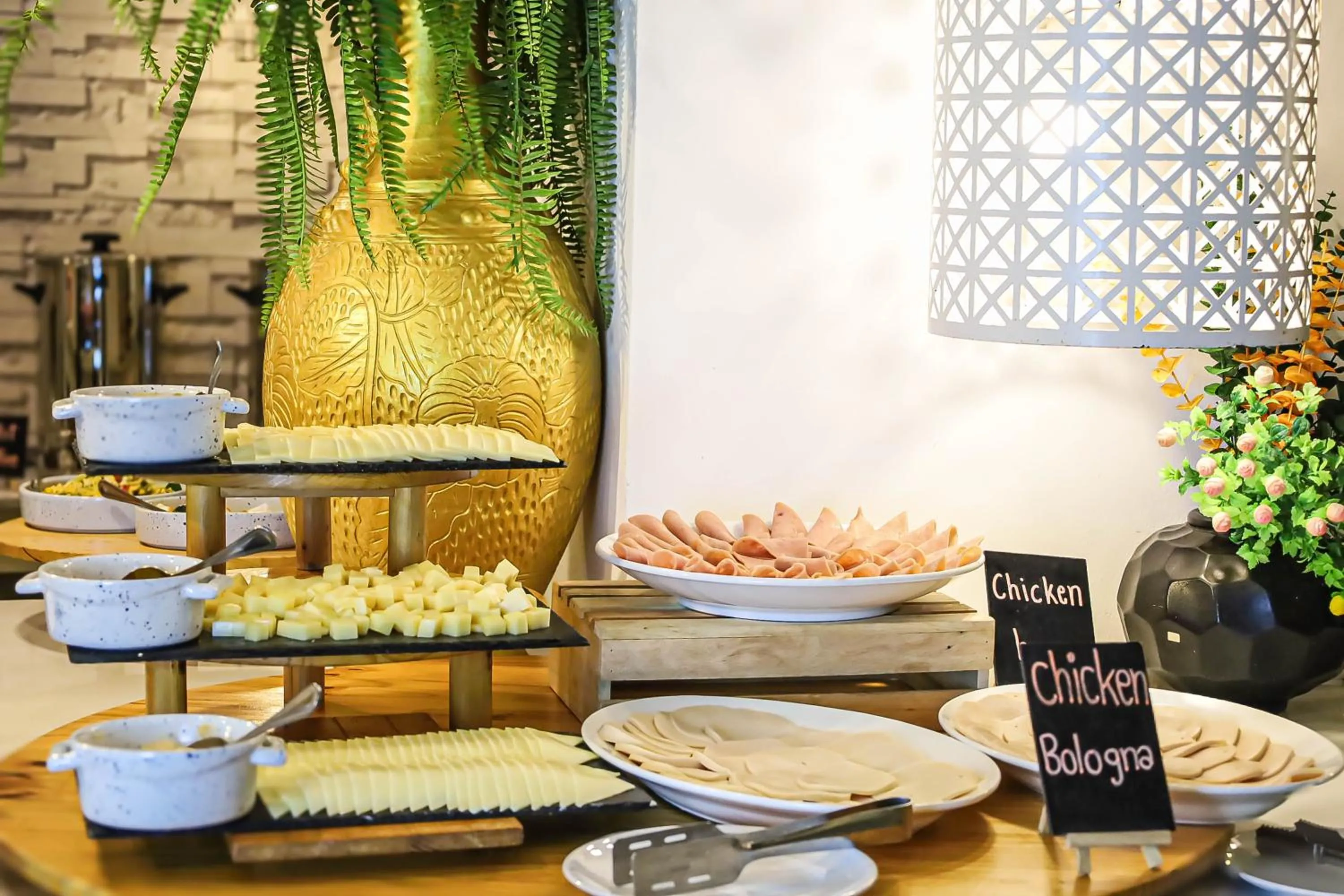 Breakfast in Amata Patong