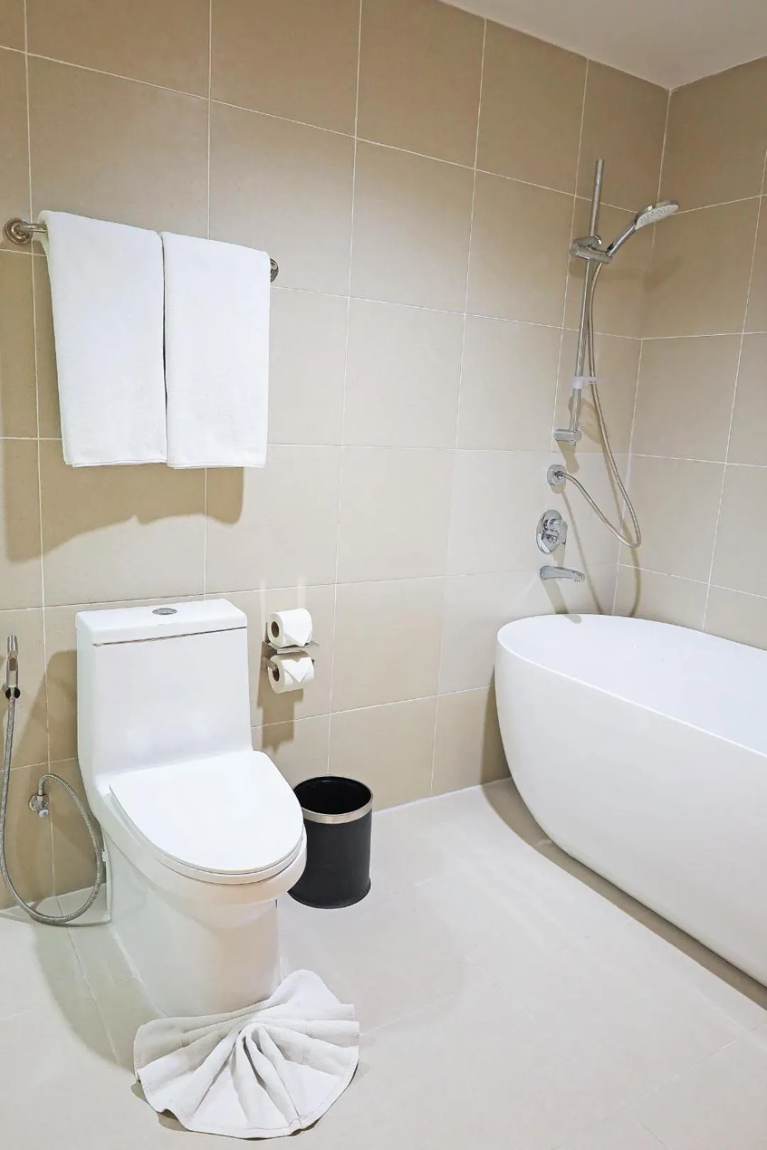 Bathroom in Amata Patong