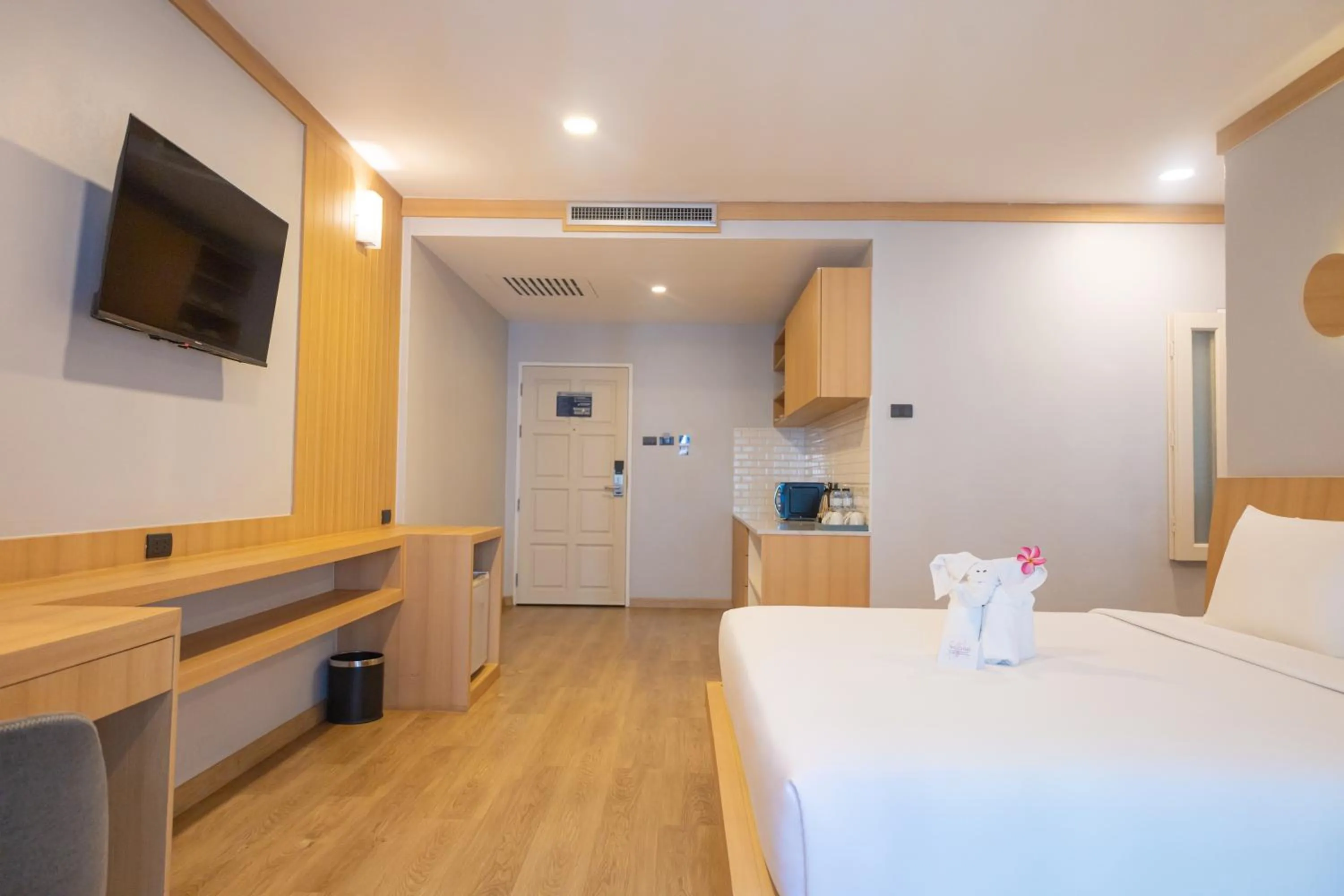 Bedroom, Bed in Amata Patong