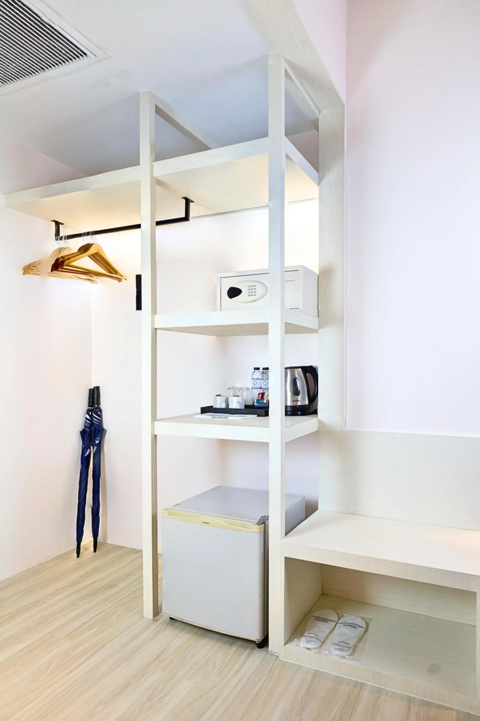 wardrobe in Amata Patong