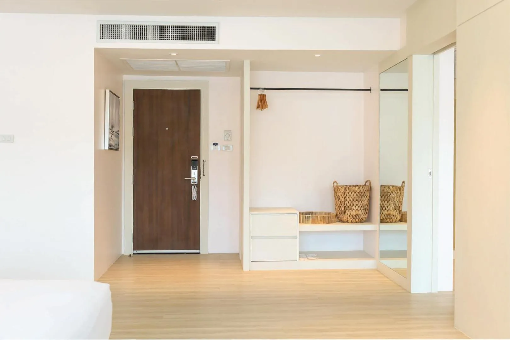 wardrobe in Amata Patong