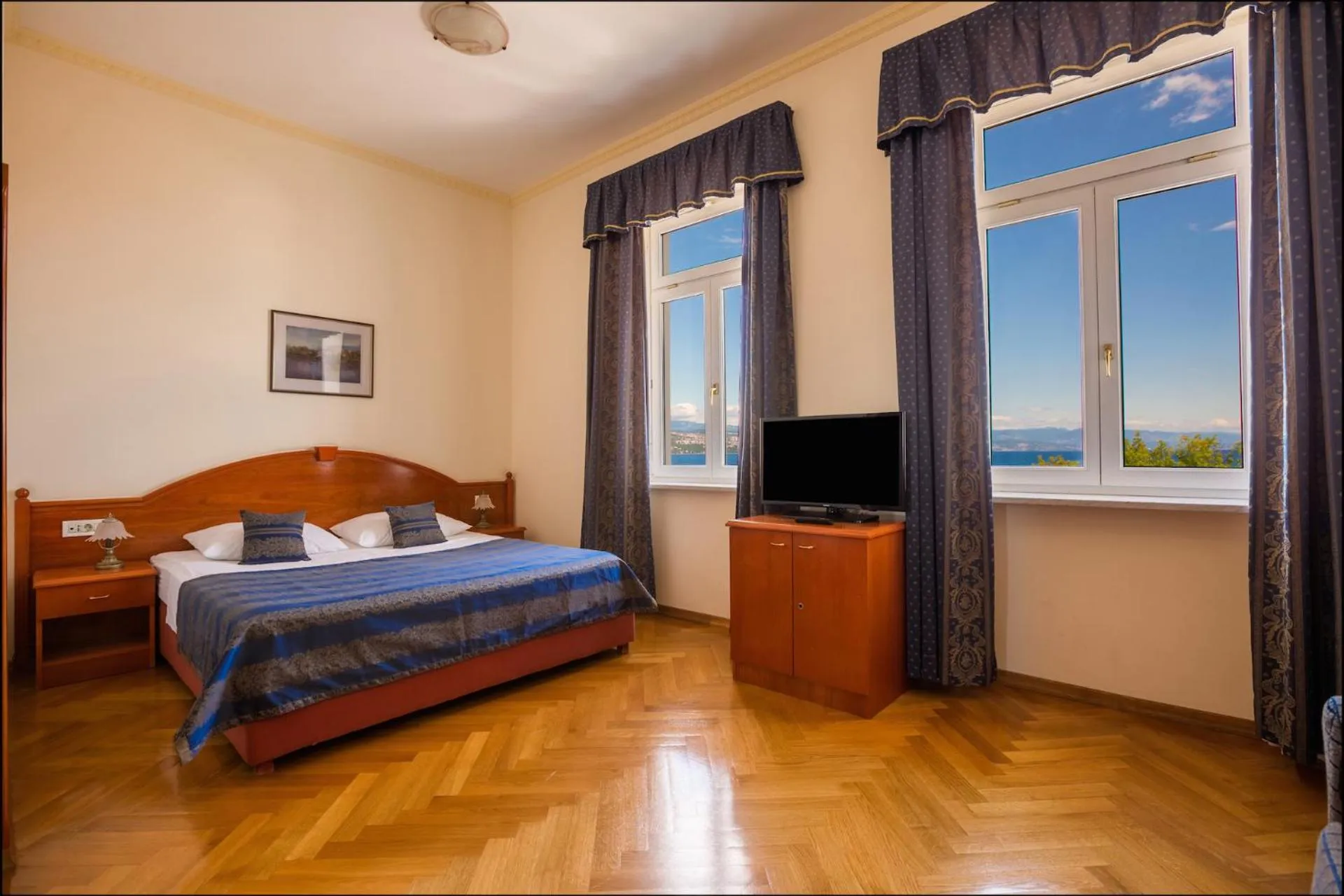 Bed in Hotel Galeb