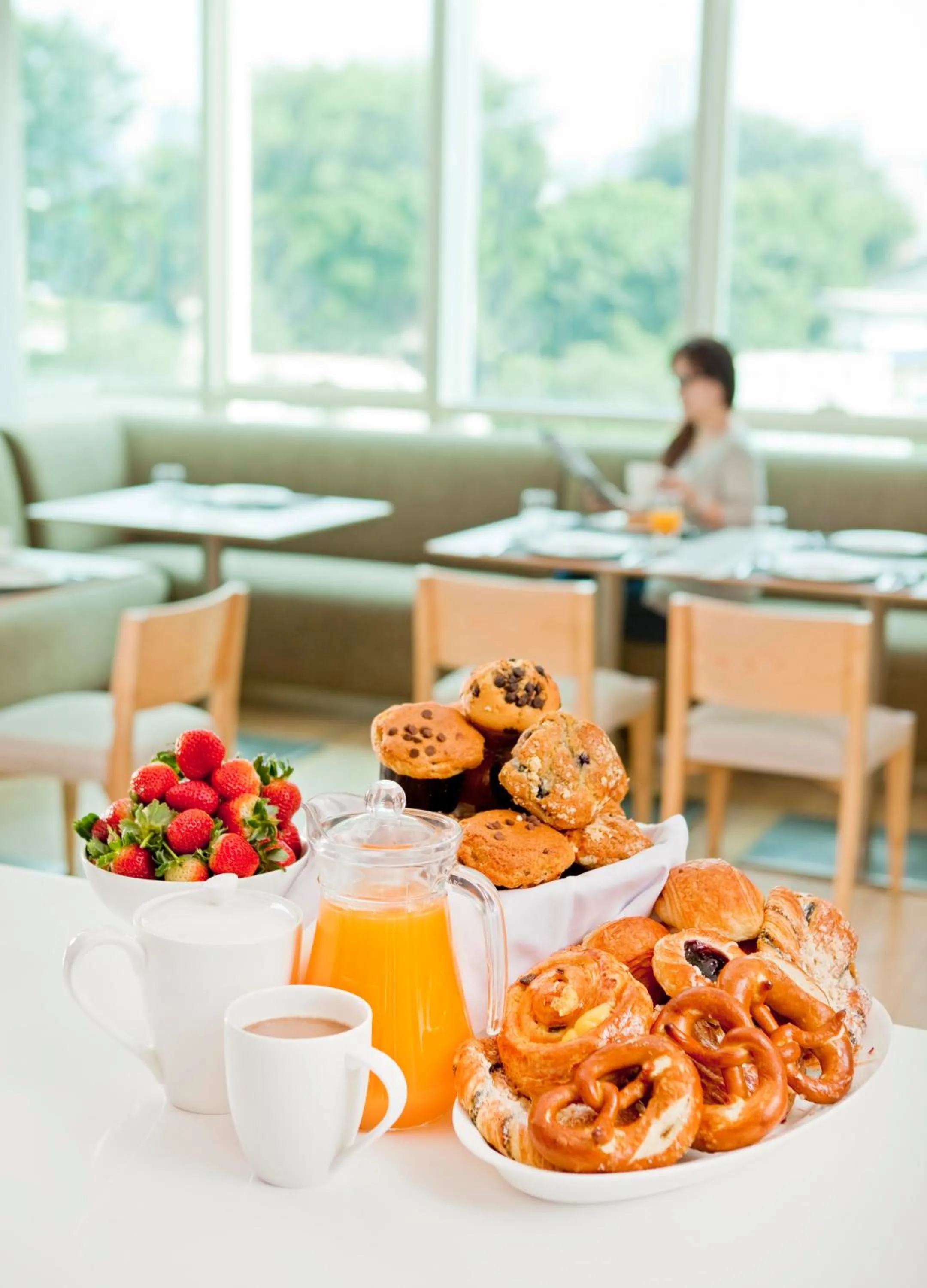 Restaurant/places to eat in Fraser Residence Sudirman Jakarta