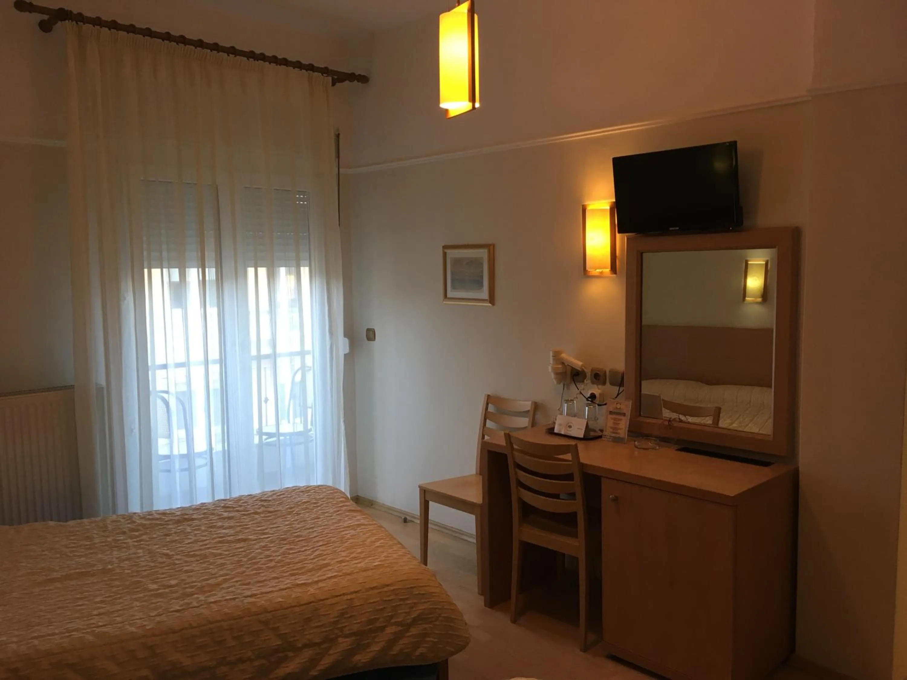 Bed in Hotel Orestion - Bike and motorcycle friendly hotel