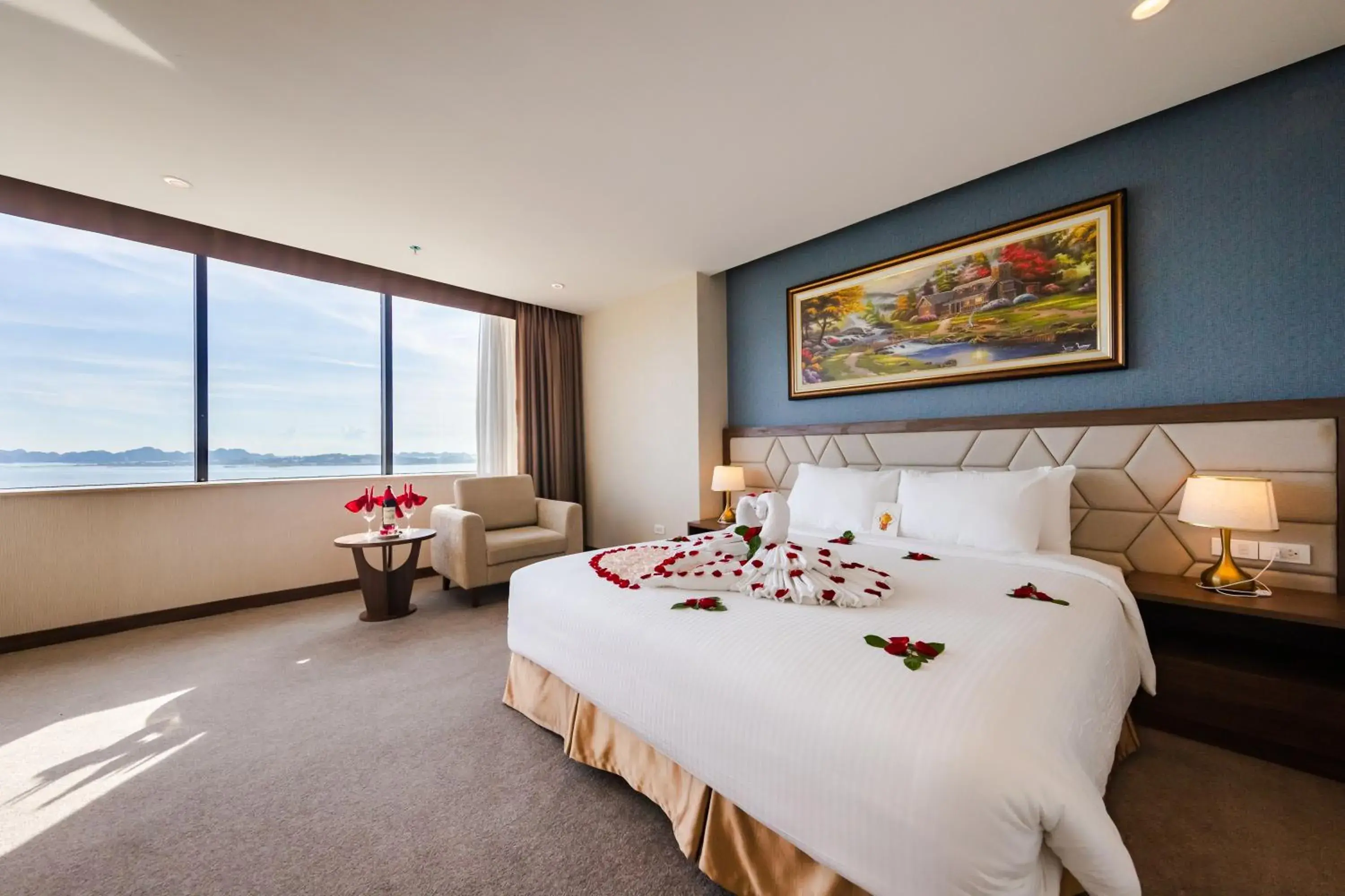 Executive Suite in Muong Thanh Grand Ha Long Hotel Executive Suite in Muong Thanh Grand Ha Long Hotel