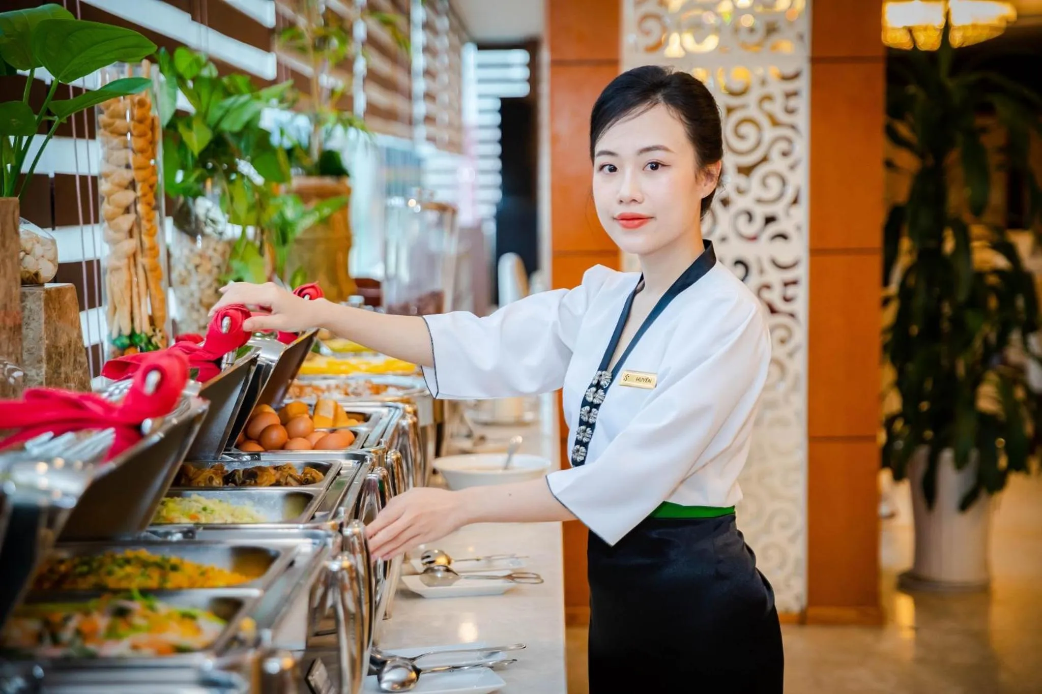 People in Muong Thanh Grand Ha Long Hotel