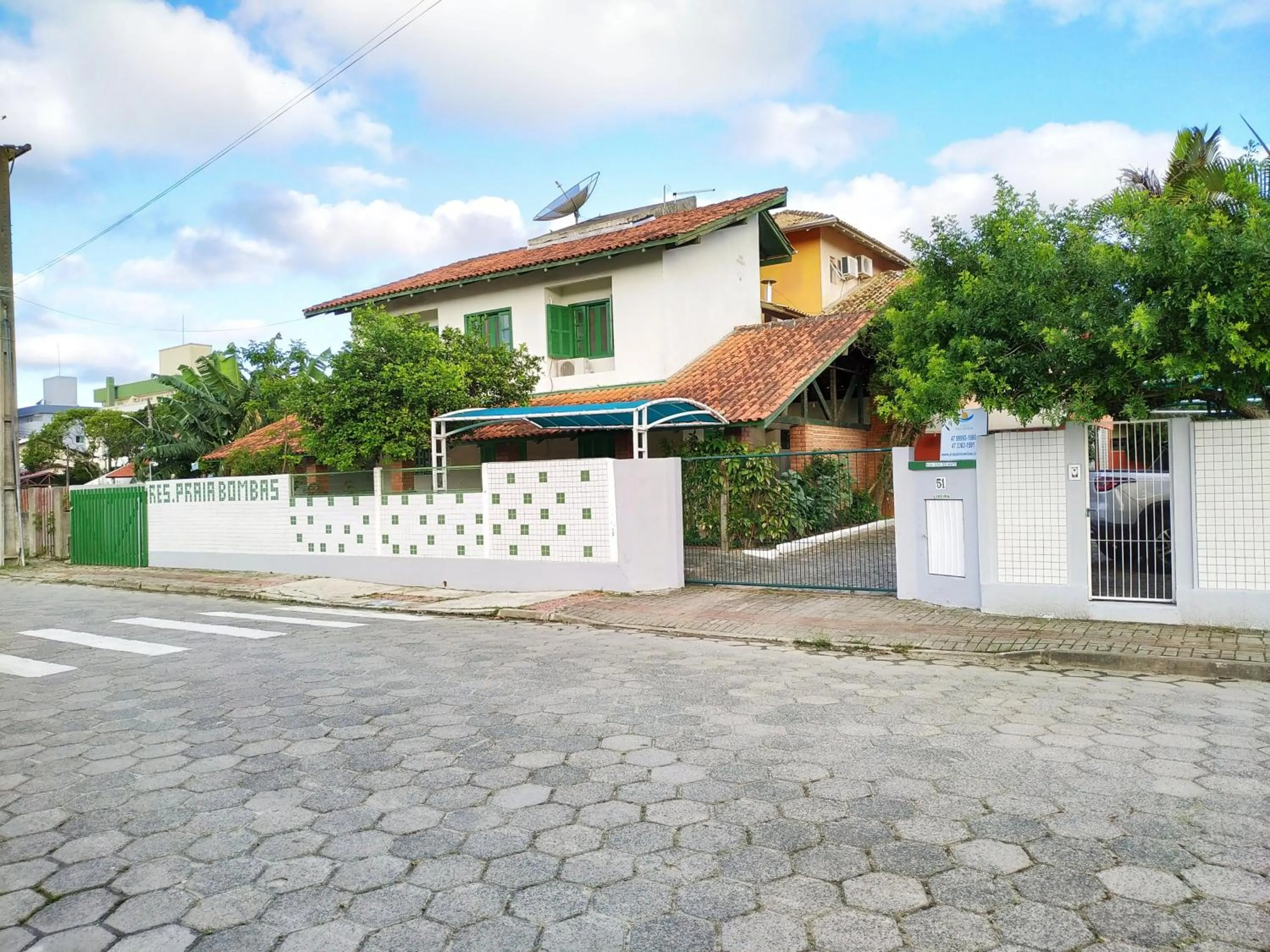 Facade/entrance in Residencial Praia Bombas
