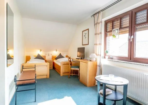 Bedroom, Bed in Hotel Haus Nachtigall - B&B