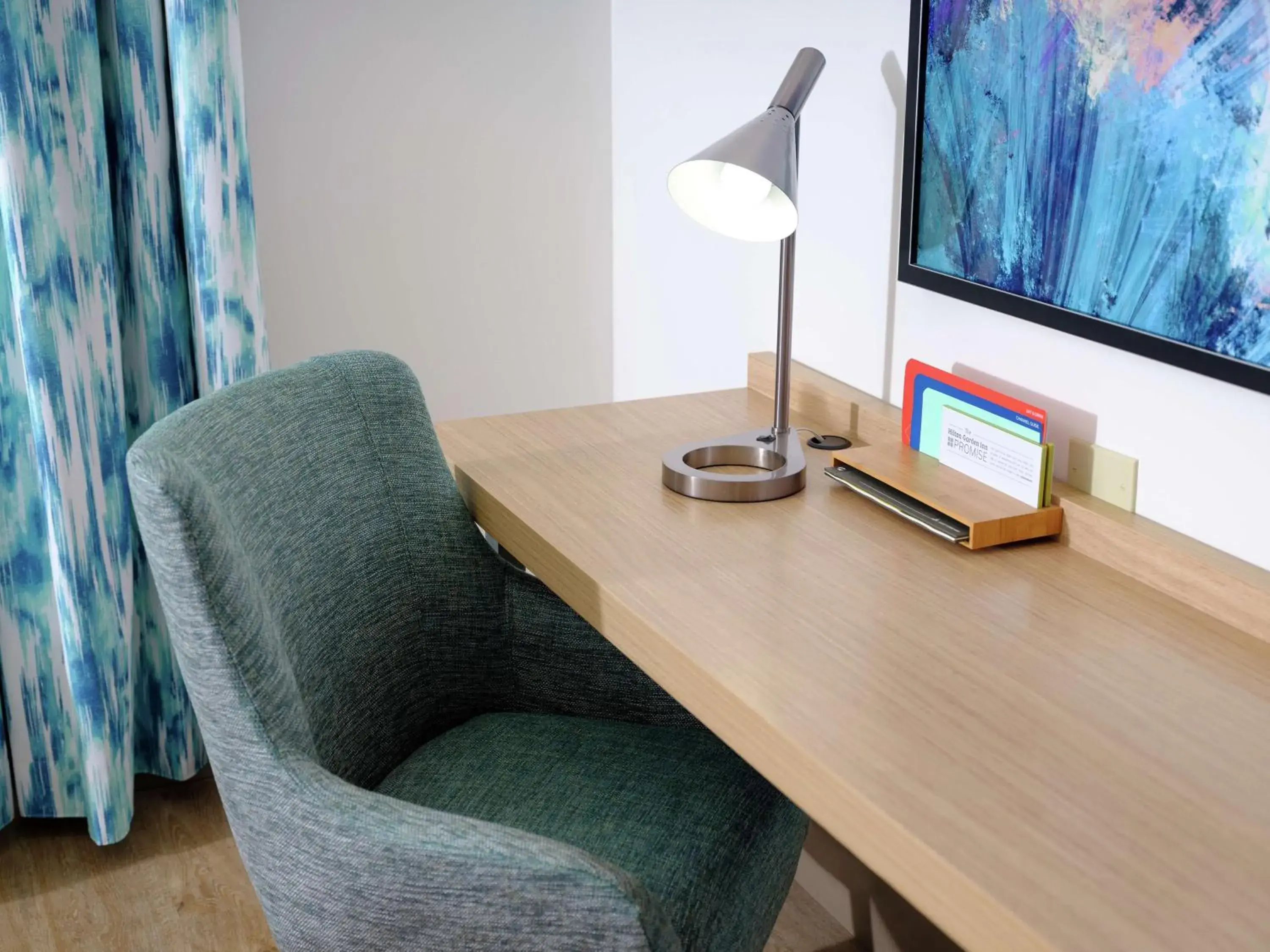 King Room in Hilton Garden Inn Atlanta NW/Kennesaw-Town Center King Room in Hilton Garden Inn Atlanta NW/Kennesaw-Town Center