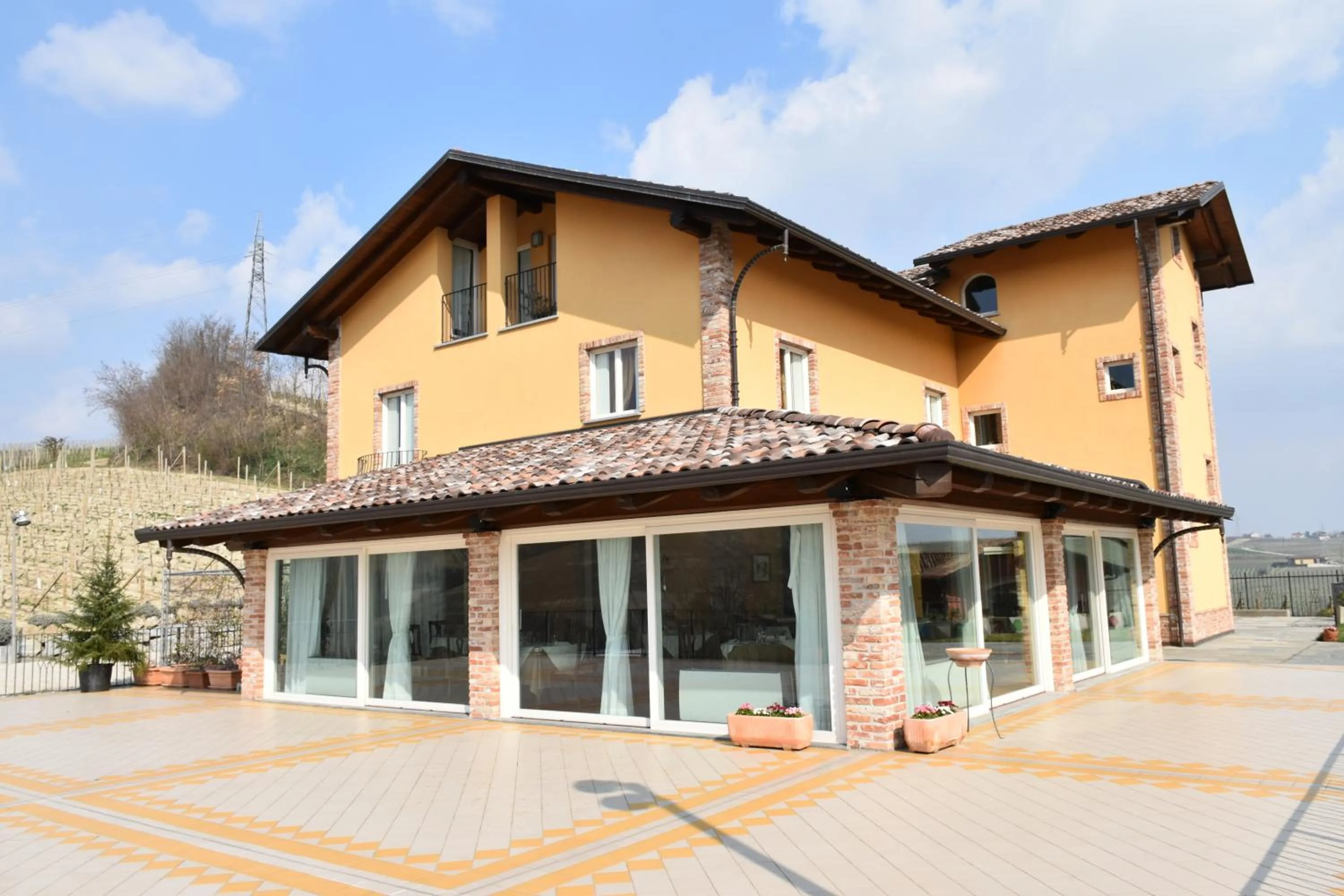 Property building in Mongalletto