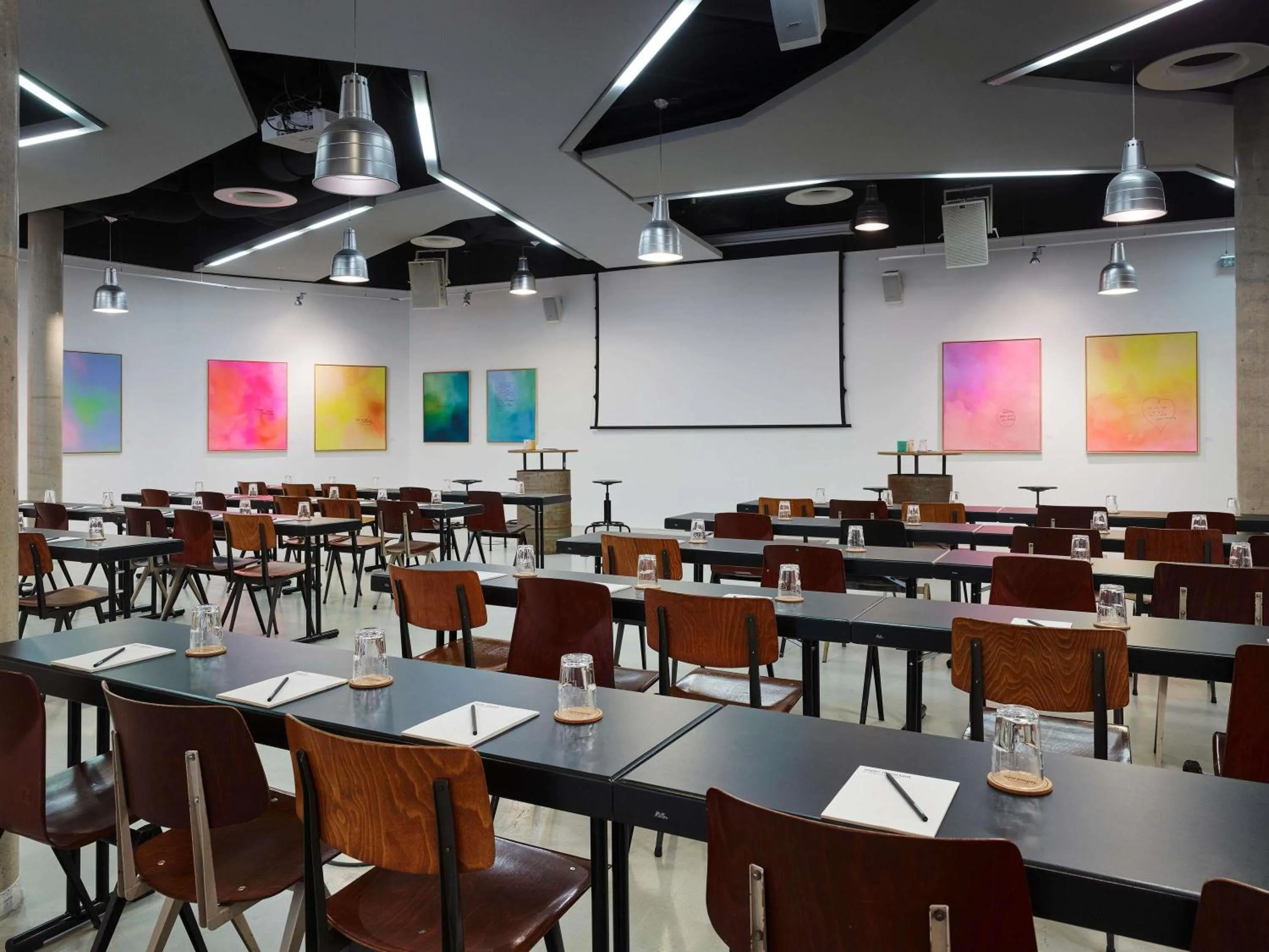 Meeting/conference room in 25hours Hotel Hamburg HafenCity