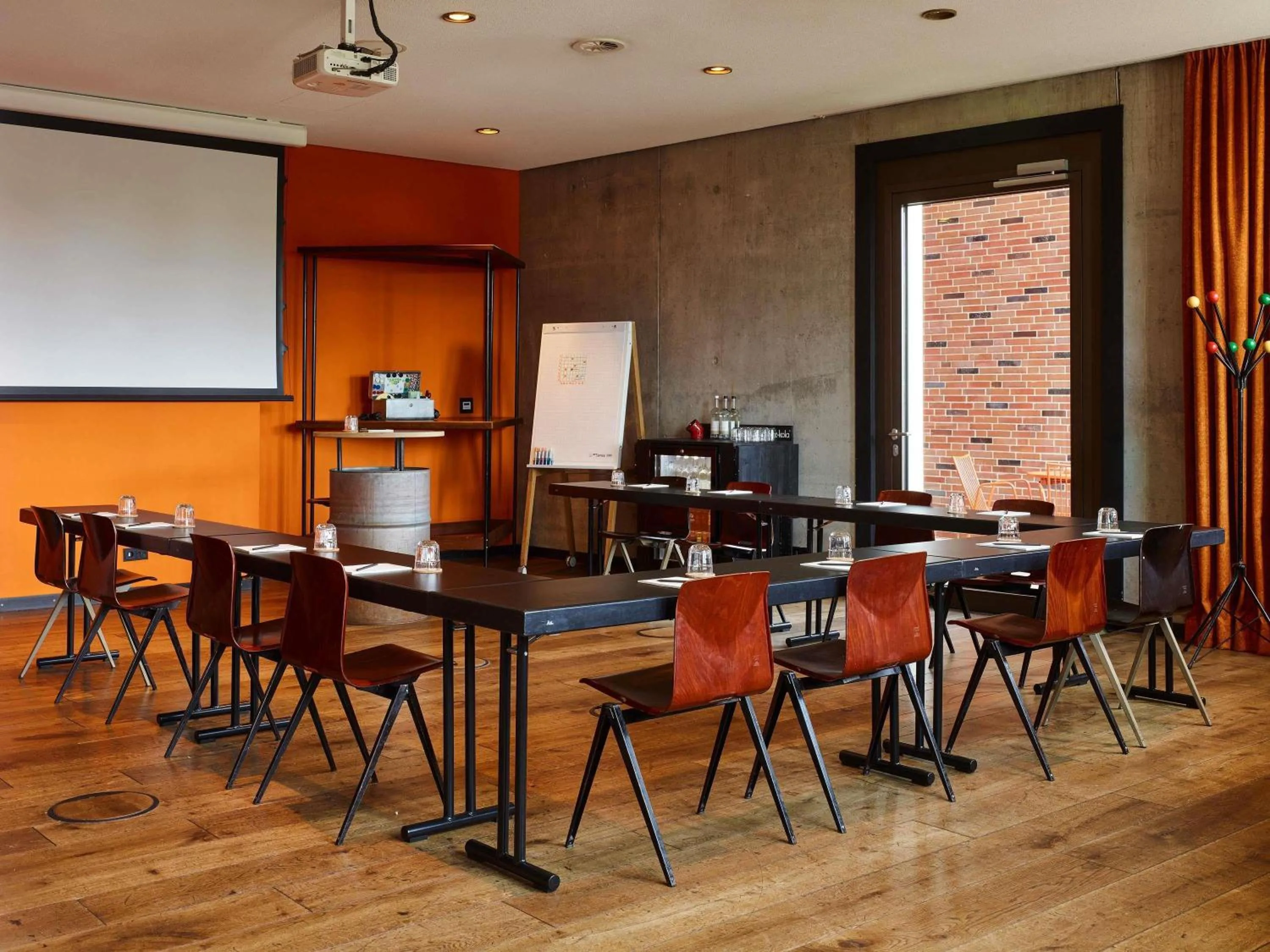 Meeting/conference room in 25hours Hotel Hamburg HafenCity