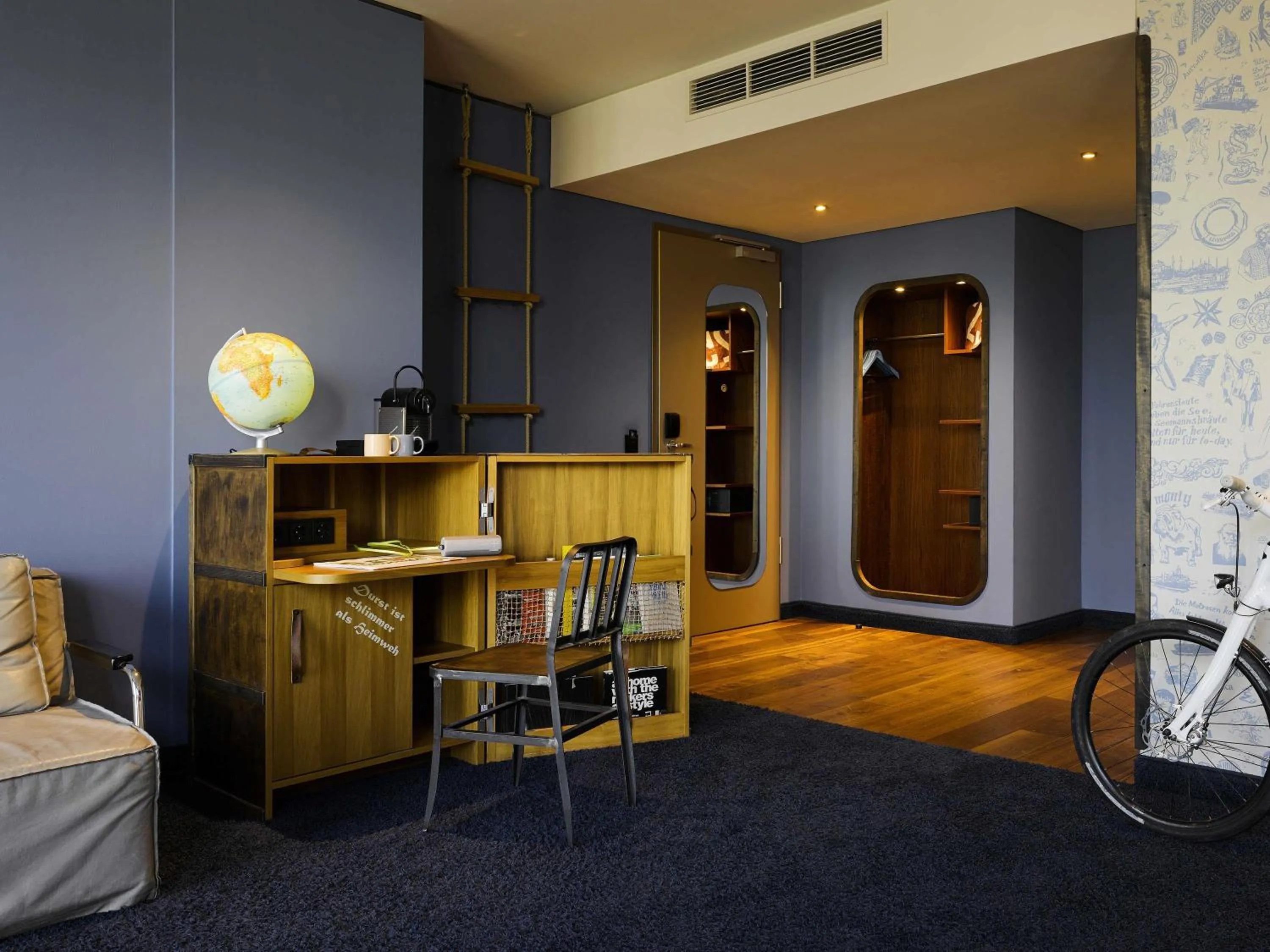 Bedroom in 25hours Hotel Hamburg HafenCity