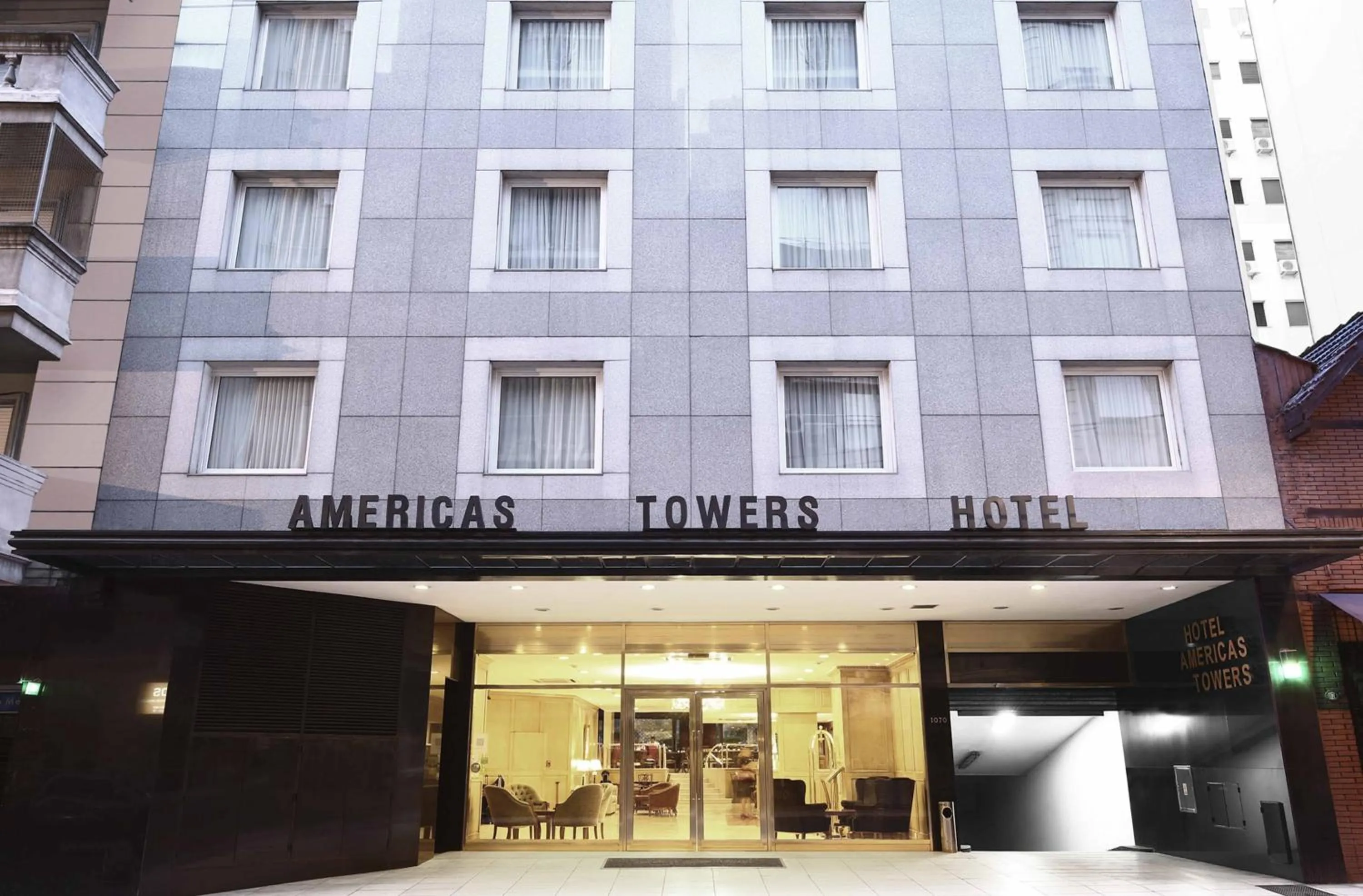 Property building in Cyan Américas Towers Hotel