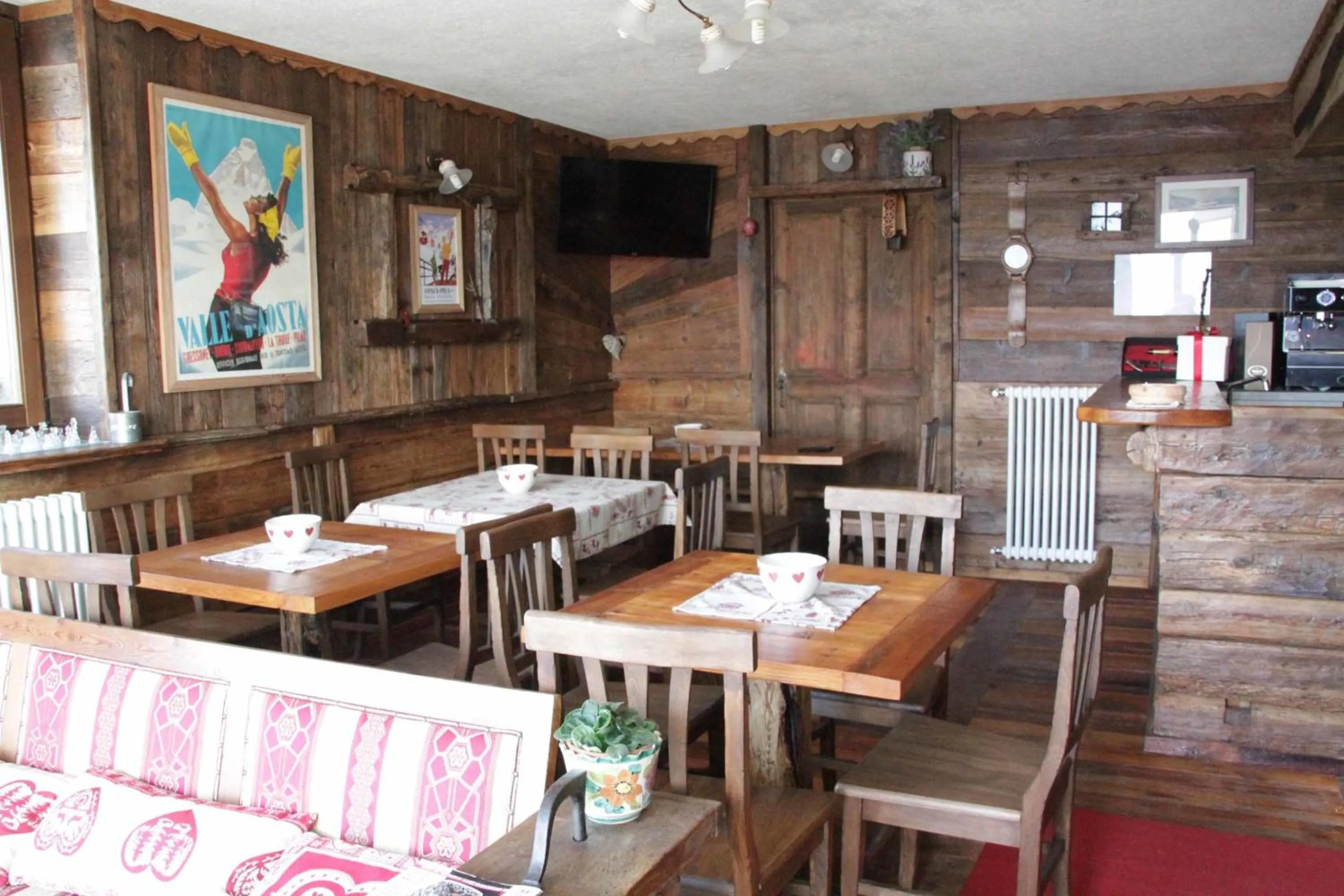 Food and drinks in Chambres D'Hotes Les Fleurs