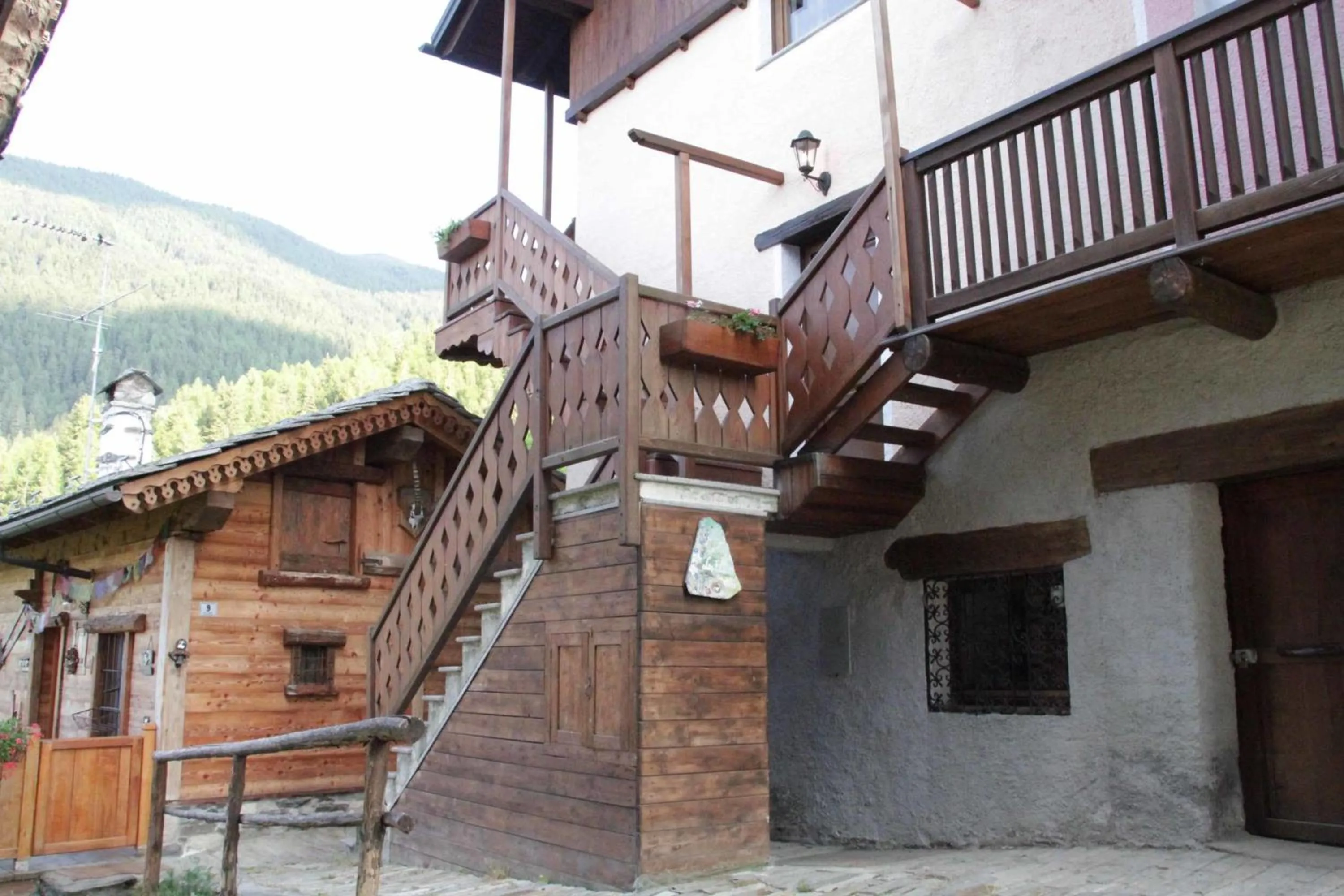 Facade/entrance in Chambres D'Hotes Les Fleurs