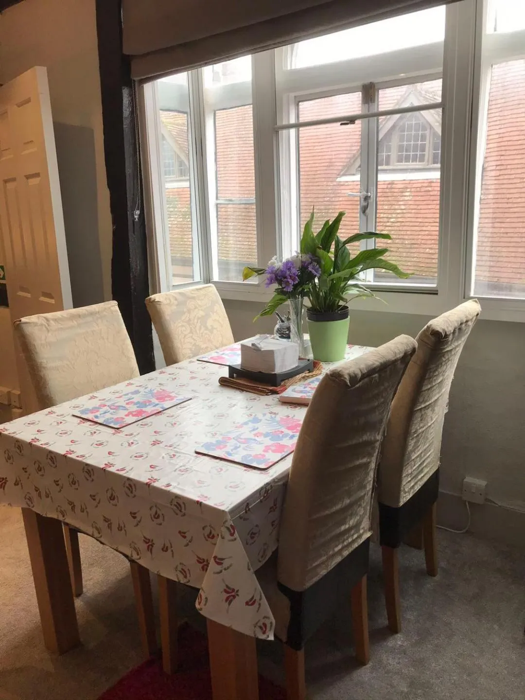 Dining area in Golden Cross Guesthouse