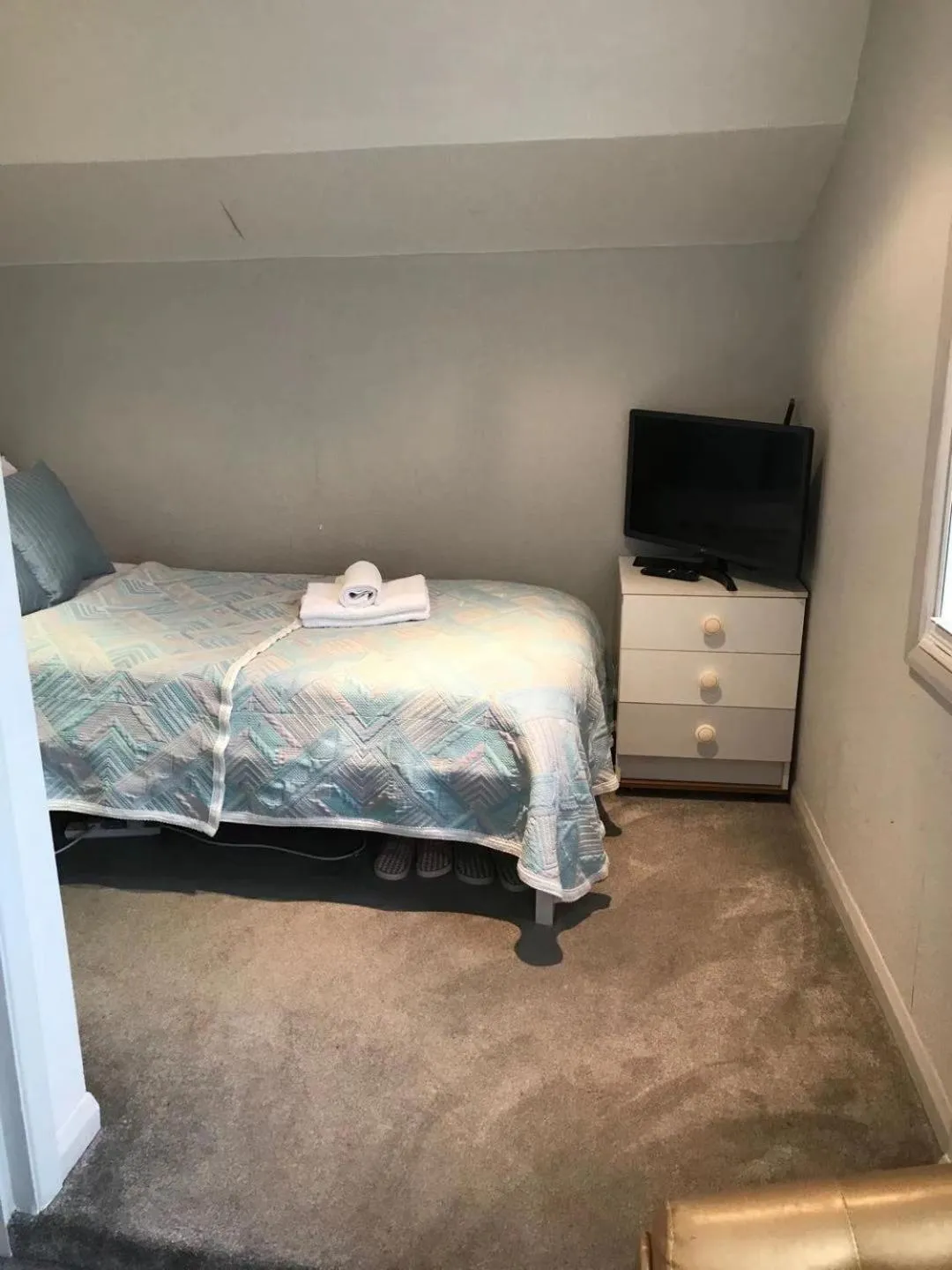 Bed in Golden Cross Guesthouse