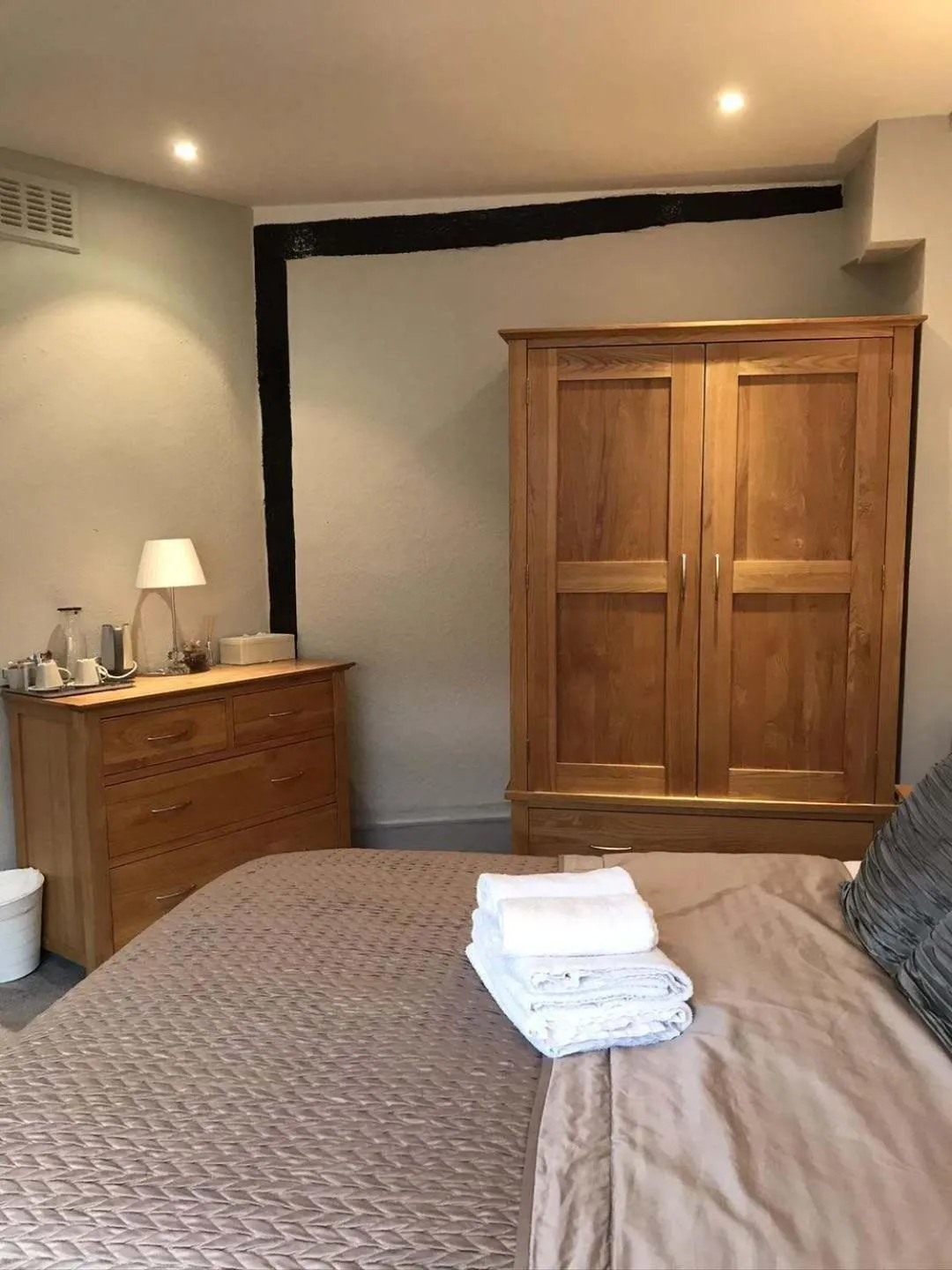 Bedroom, Bed in Golden Cross Guesthouse