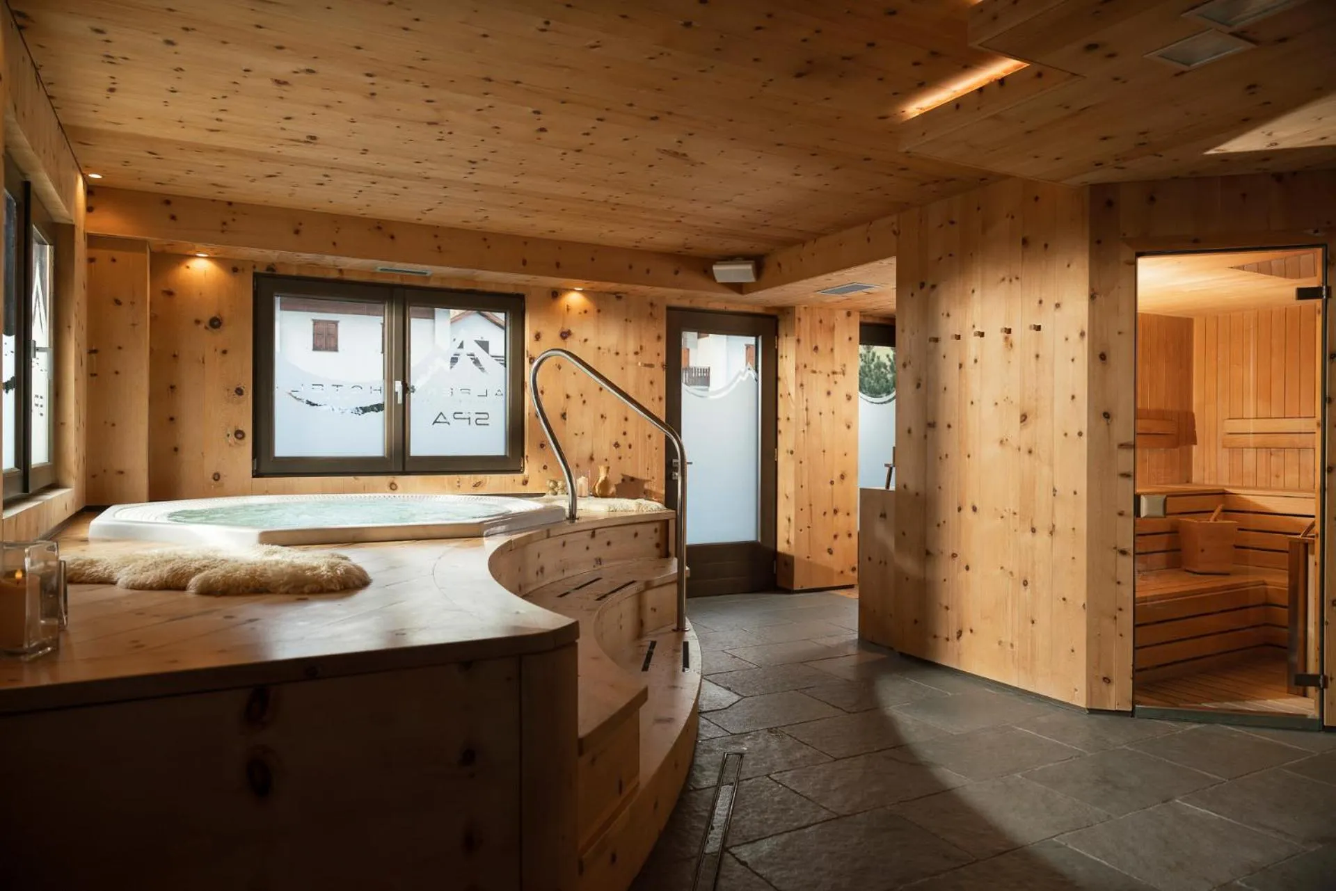 Spa and wellness centre/facilities, Bed in Alpen Hotel Chalet