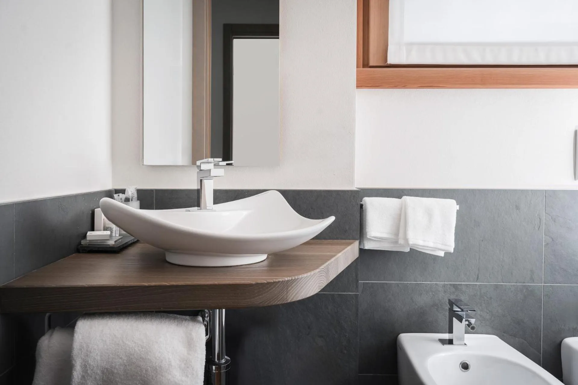 Bathroom in Alpen Hotel Chalet