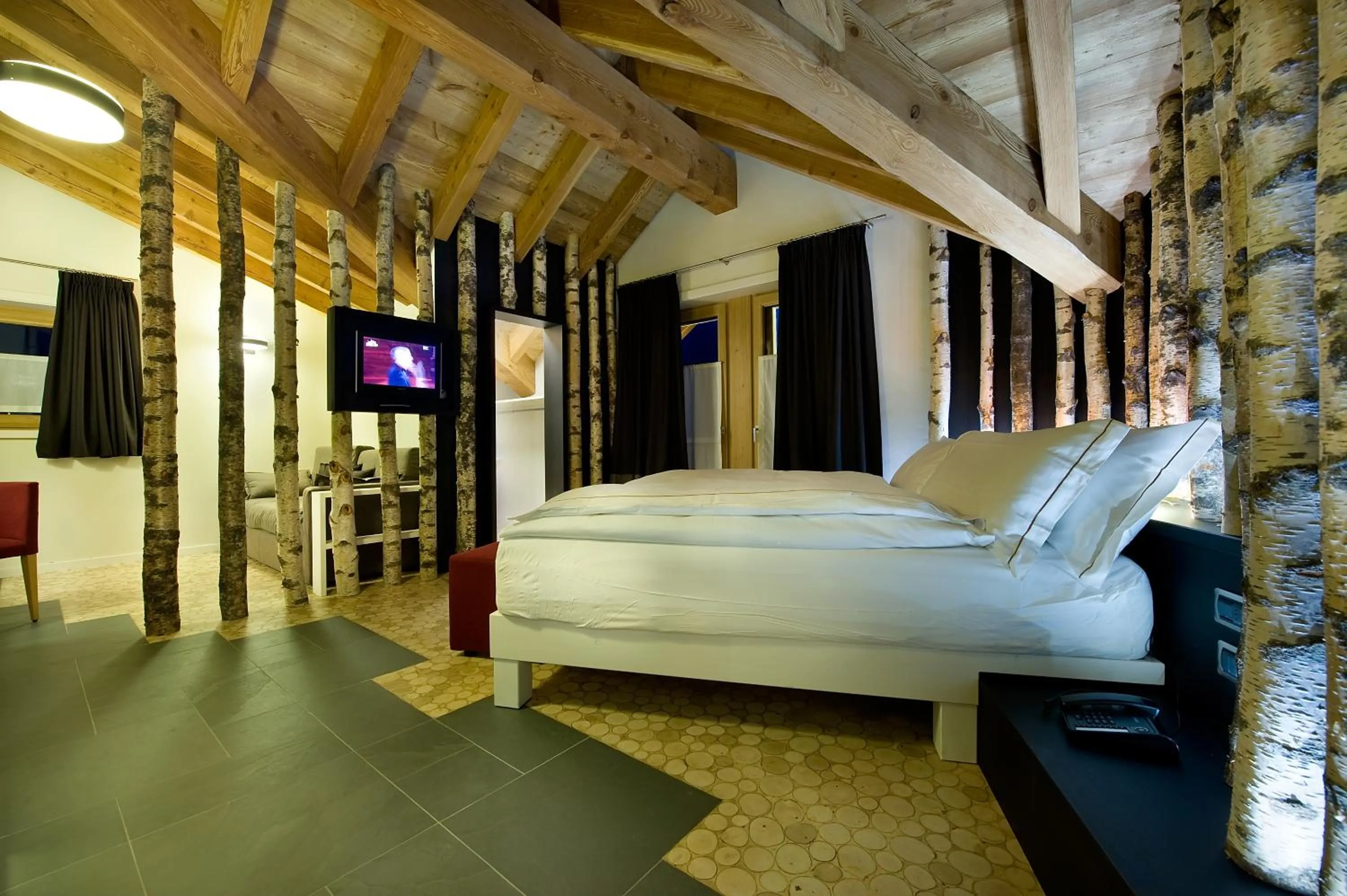 Photo of the whole room, Bed in Alpen Hotel Chalet