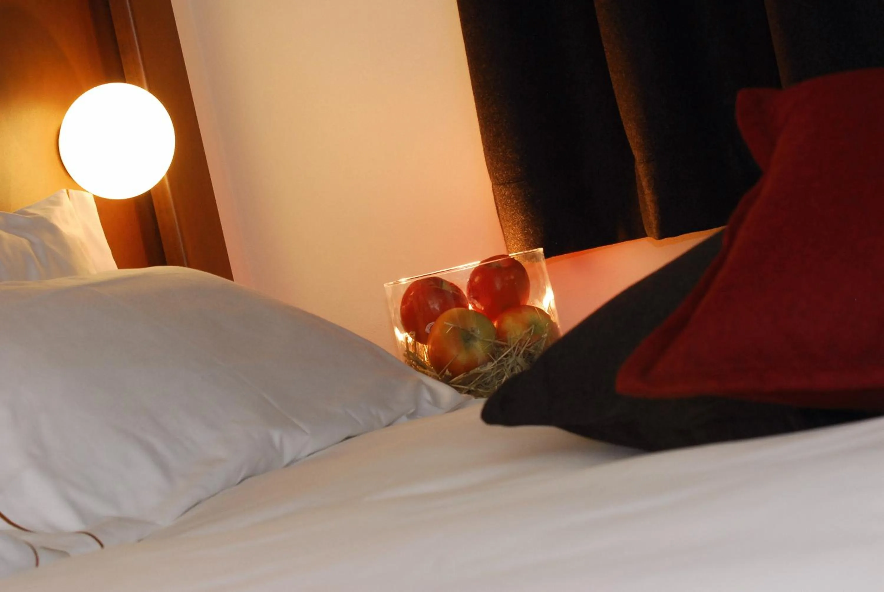 Decorative detail, Bed in Alpen Hotel Chalet