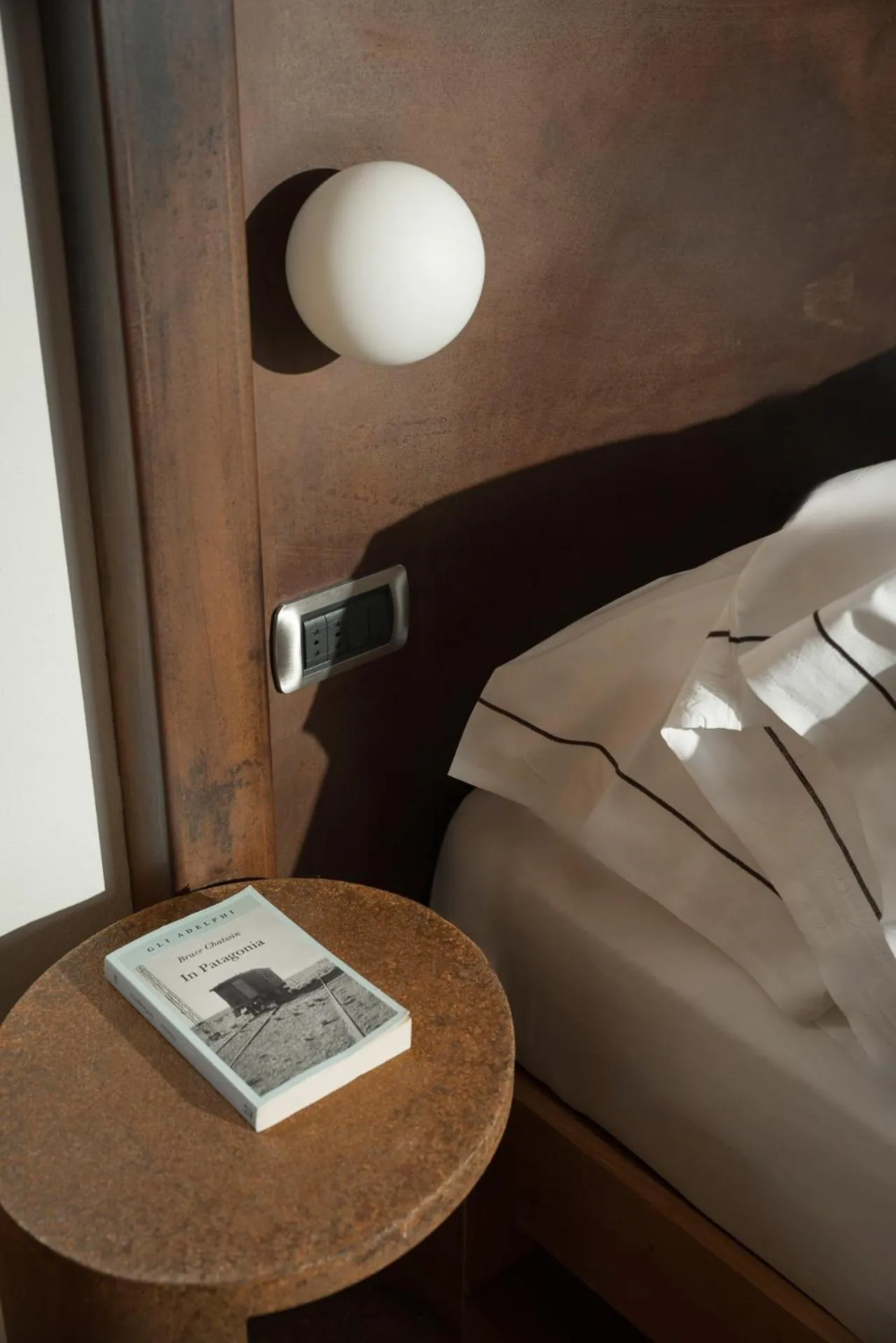 Decorative detail, Bed in Alpen Hotel Chalet