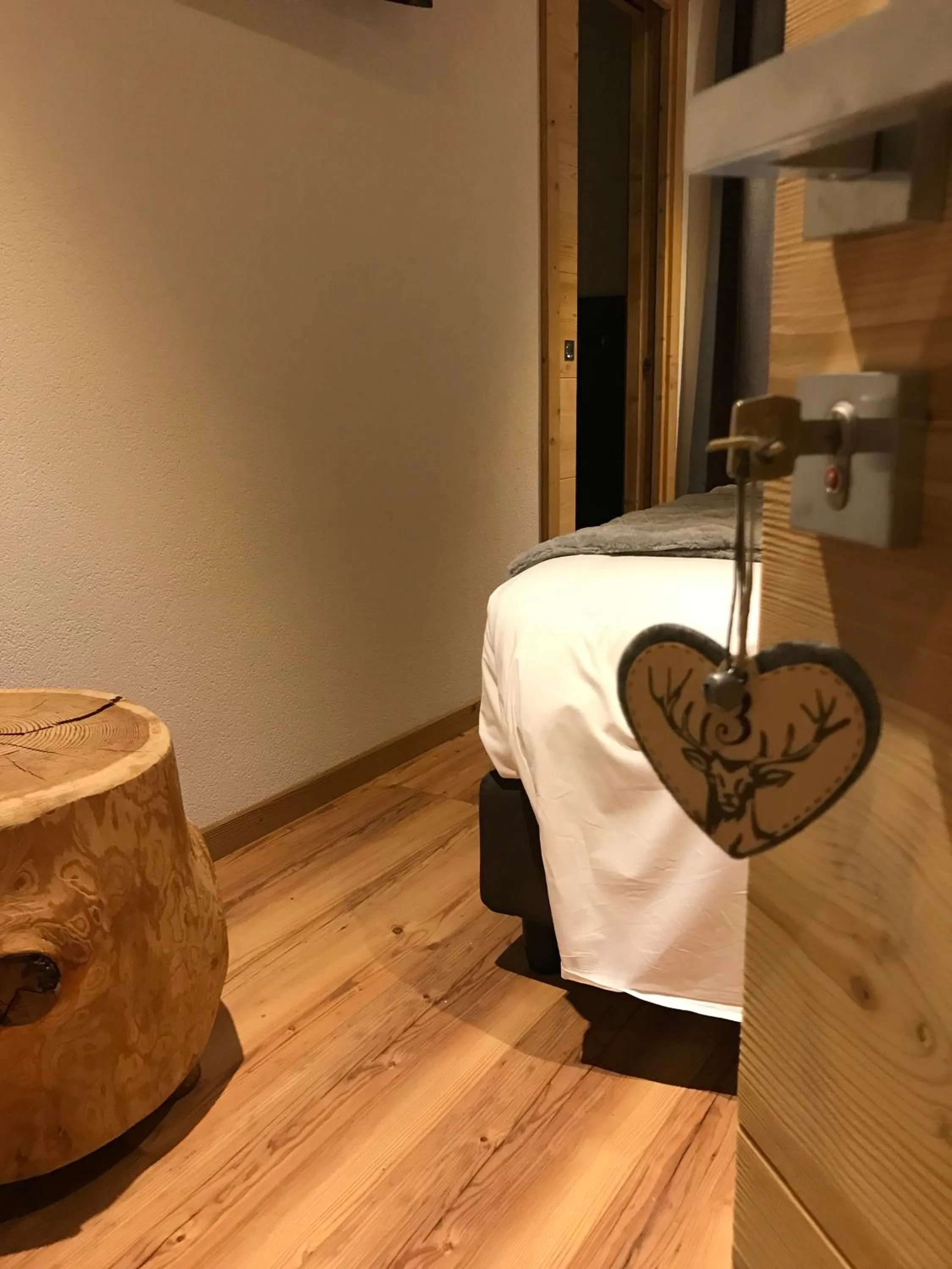 Decorative detail in Alpen Hotel Chalet