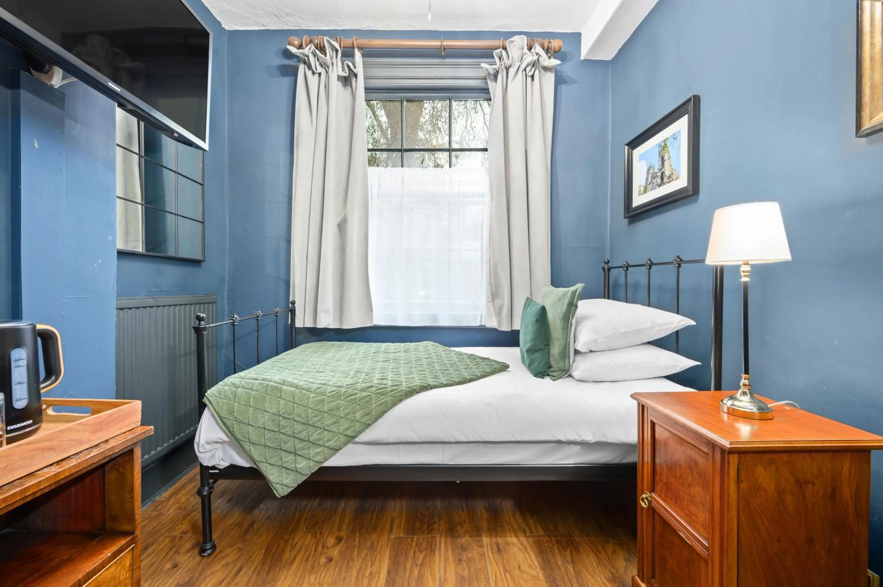 Bed in The Fat Badger