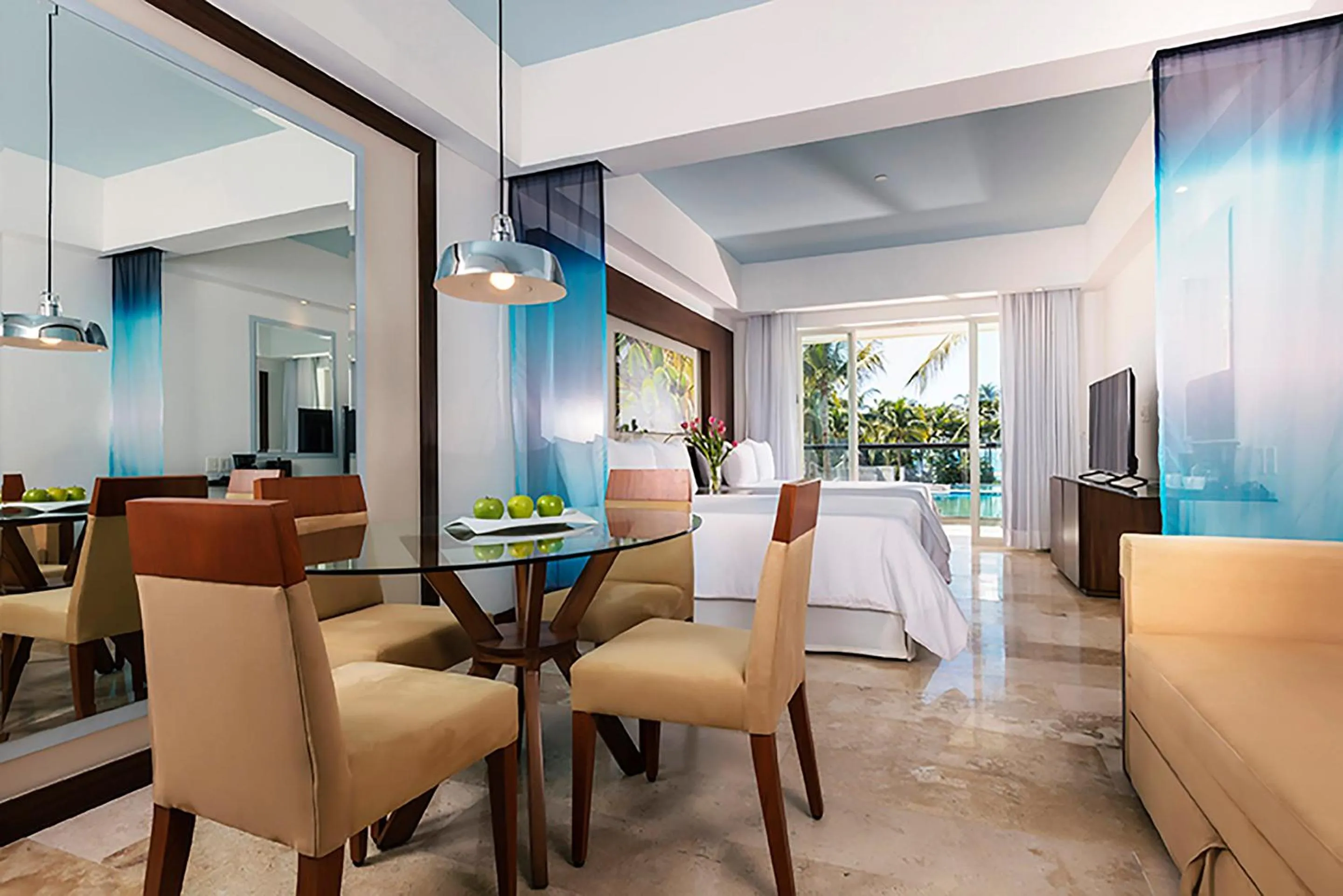 Seating area in Krystal Grand Nuevo Vallarta