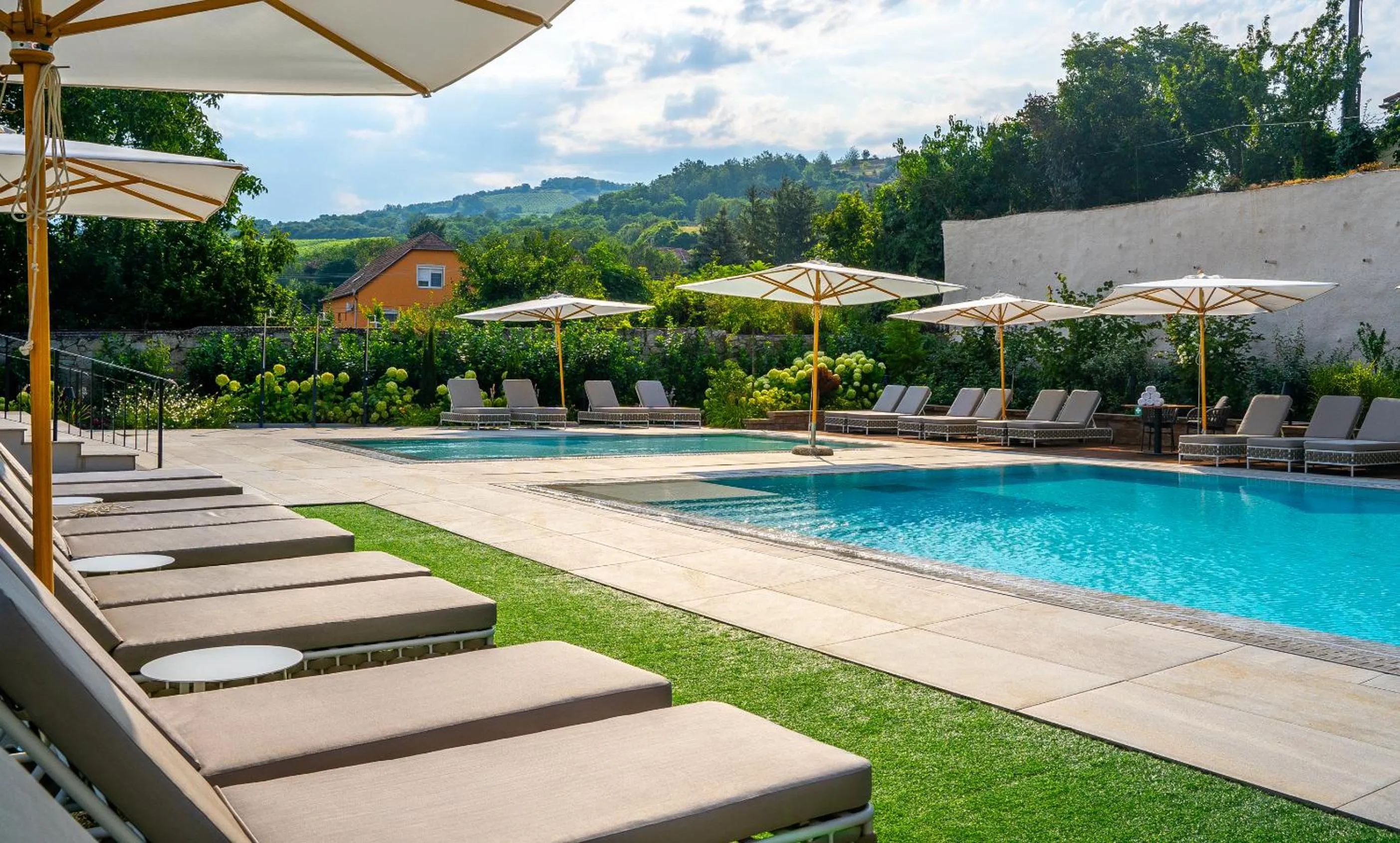 Swimming pool in Andrássy Kúria & Spa