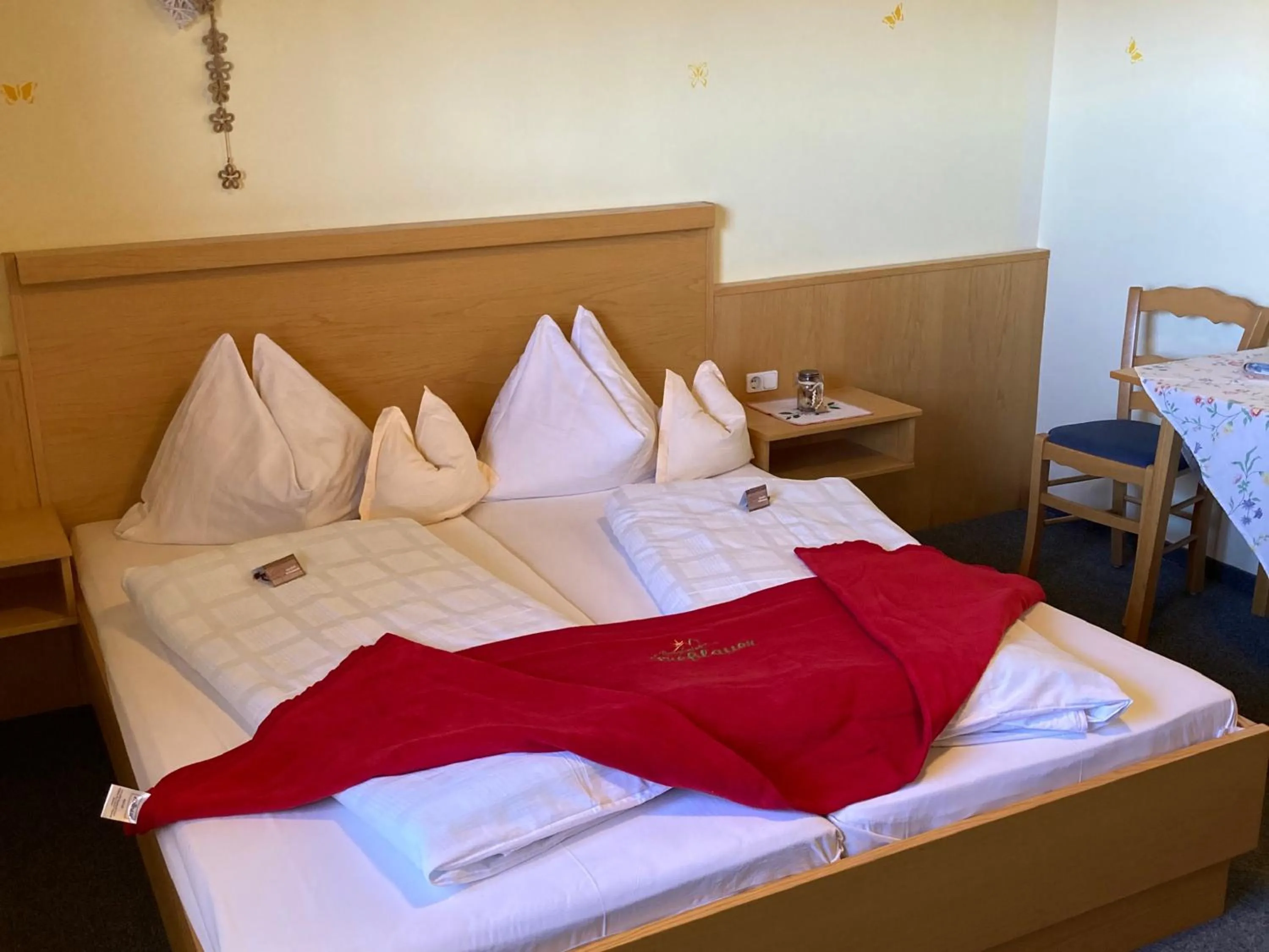 Bed in Berghotel Presslauer