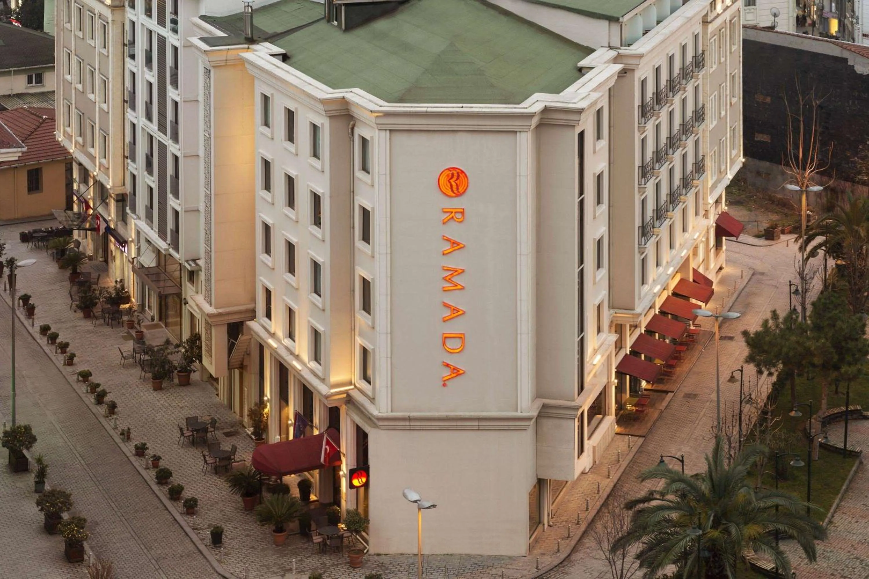 Property building in Ramada by Wyndham Istanbul Grand Bazaar