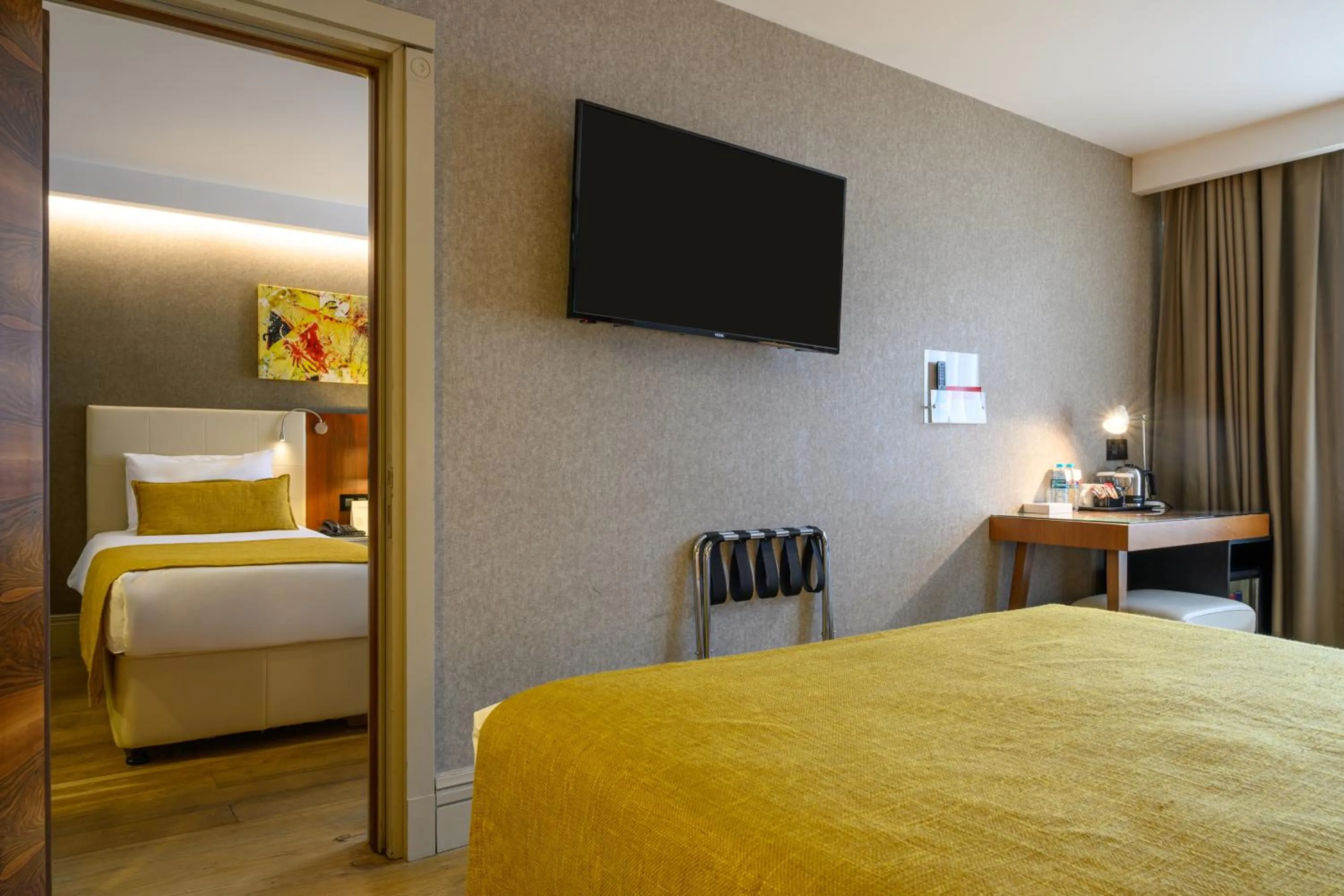 Bedroom, Bed in Ramada by Wyndham Istanbul Grand Bazaar