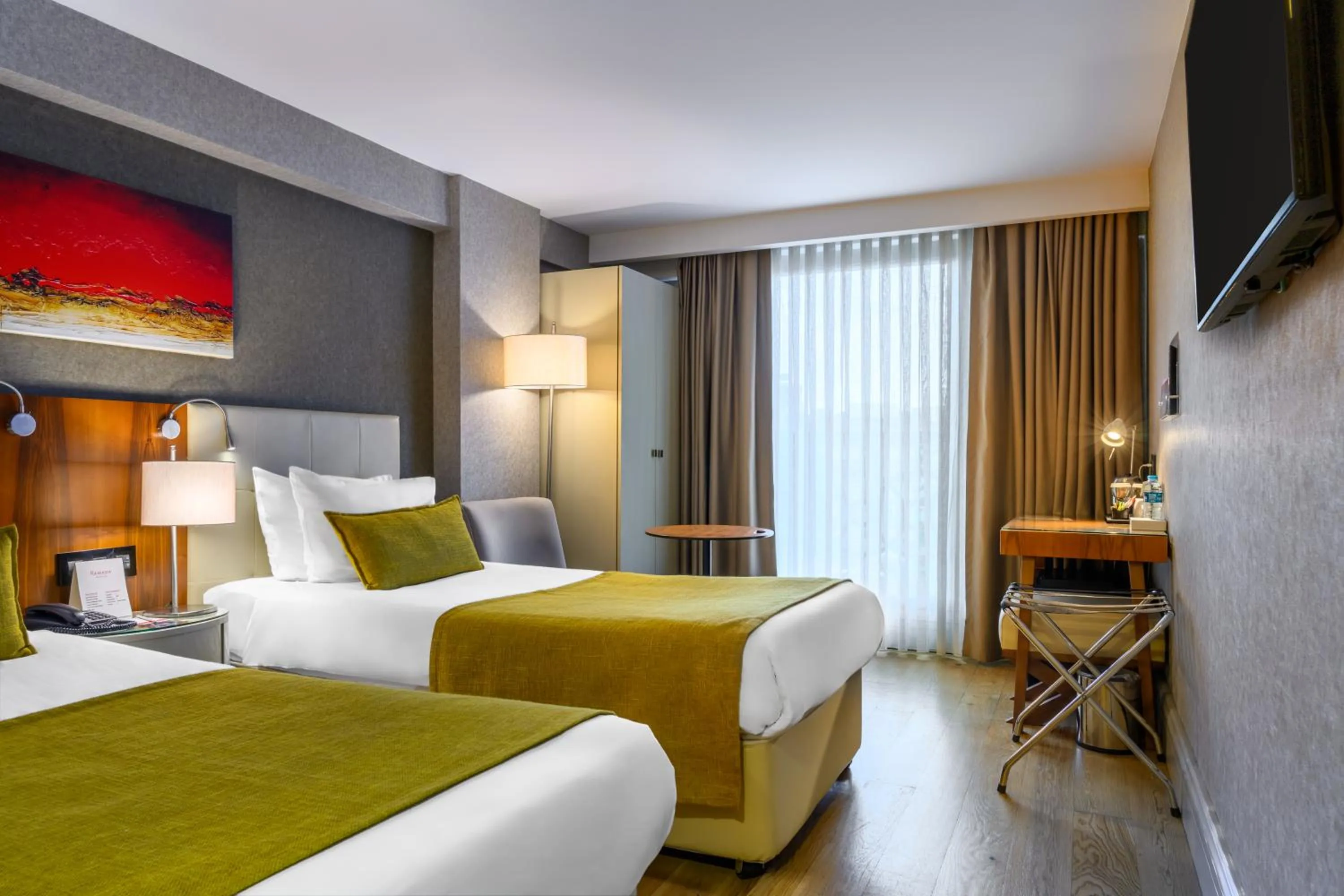 Bedroom, Bed in Ramada by Wyndham Istanbul Grand Bazaar