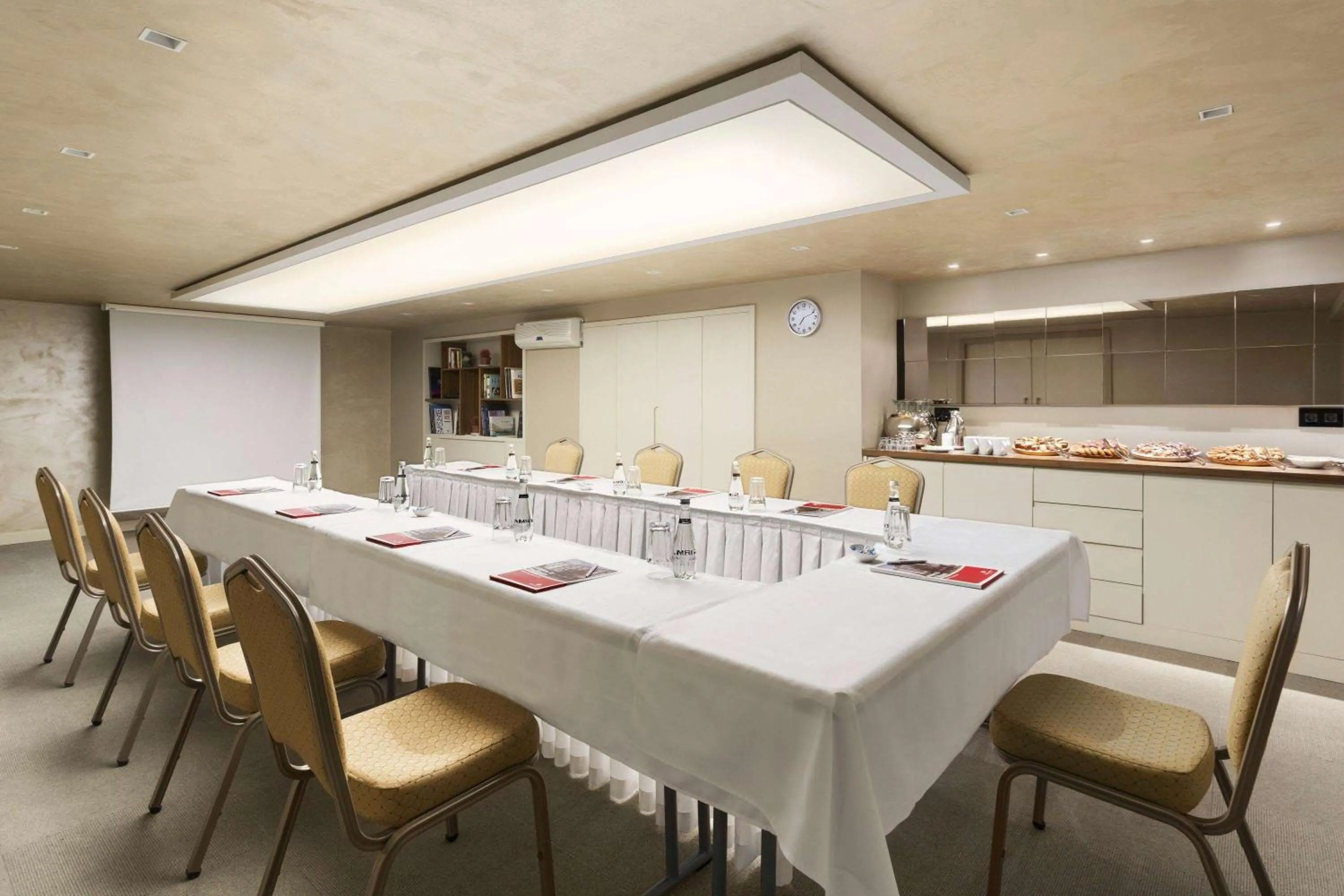 Meeting/conference room in Ramada by Wyndham Istanbul Grand Bazaar